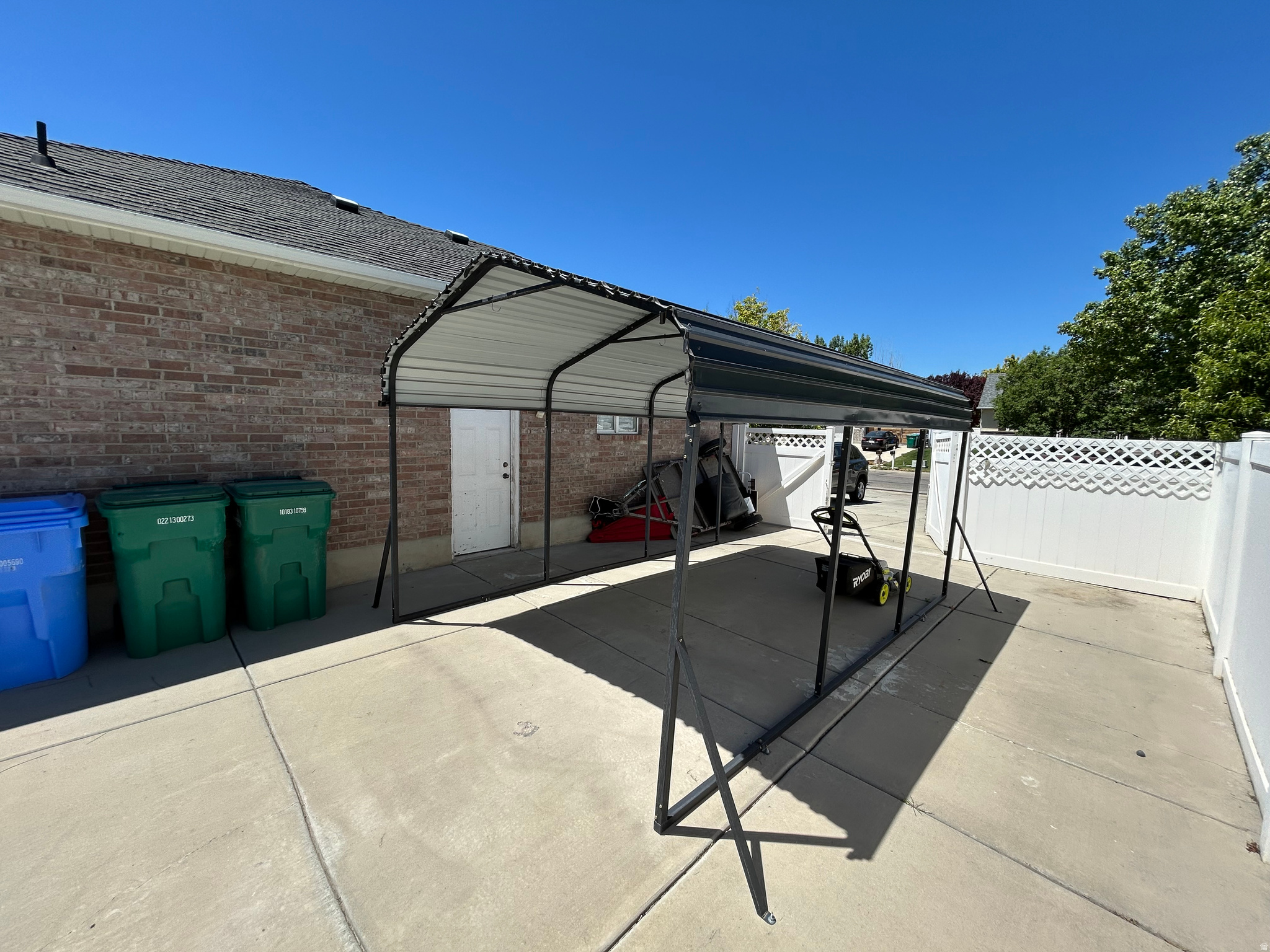 RIVERTON CHASE - Residential