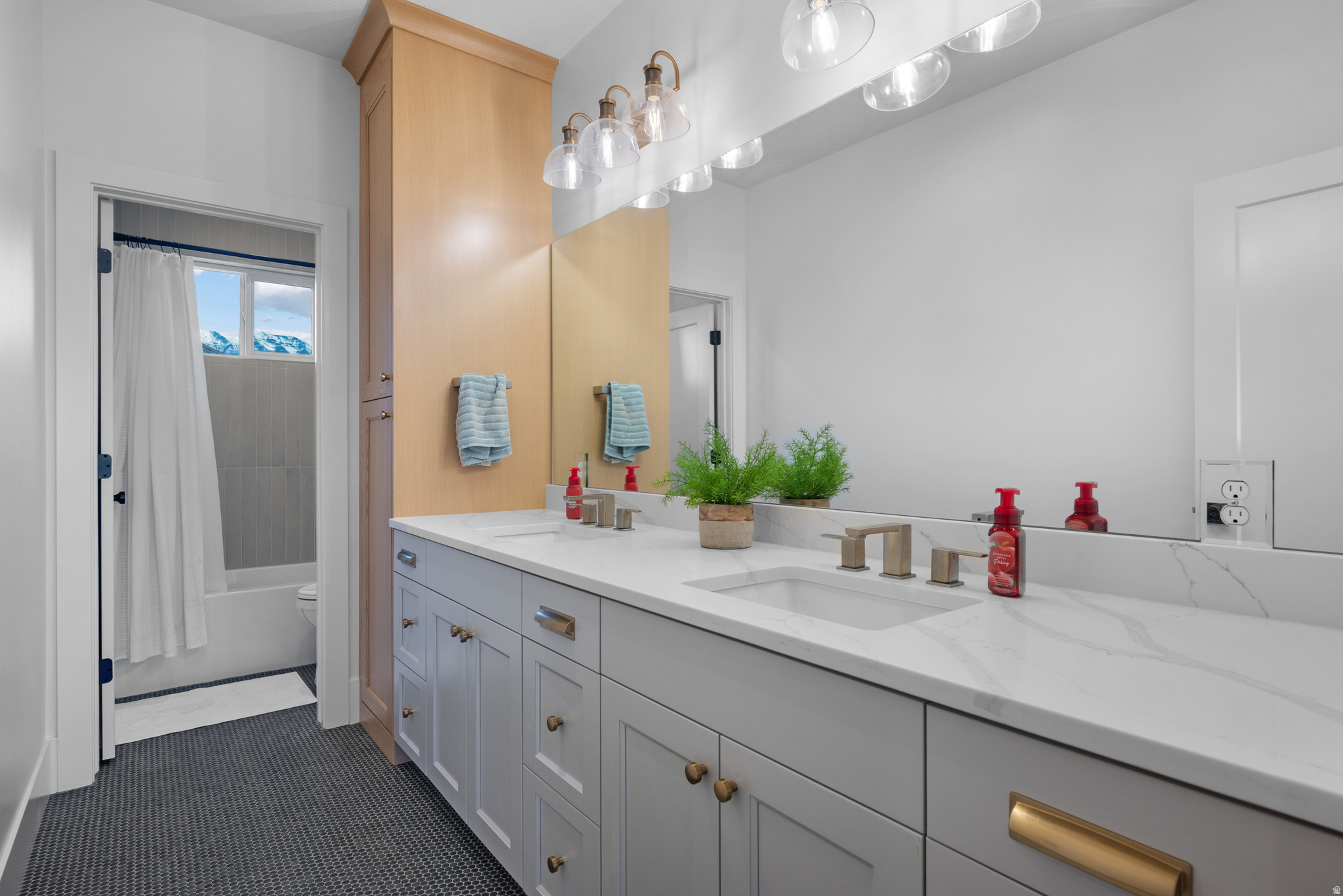 GREENWOOD CREEK - Residential
