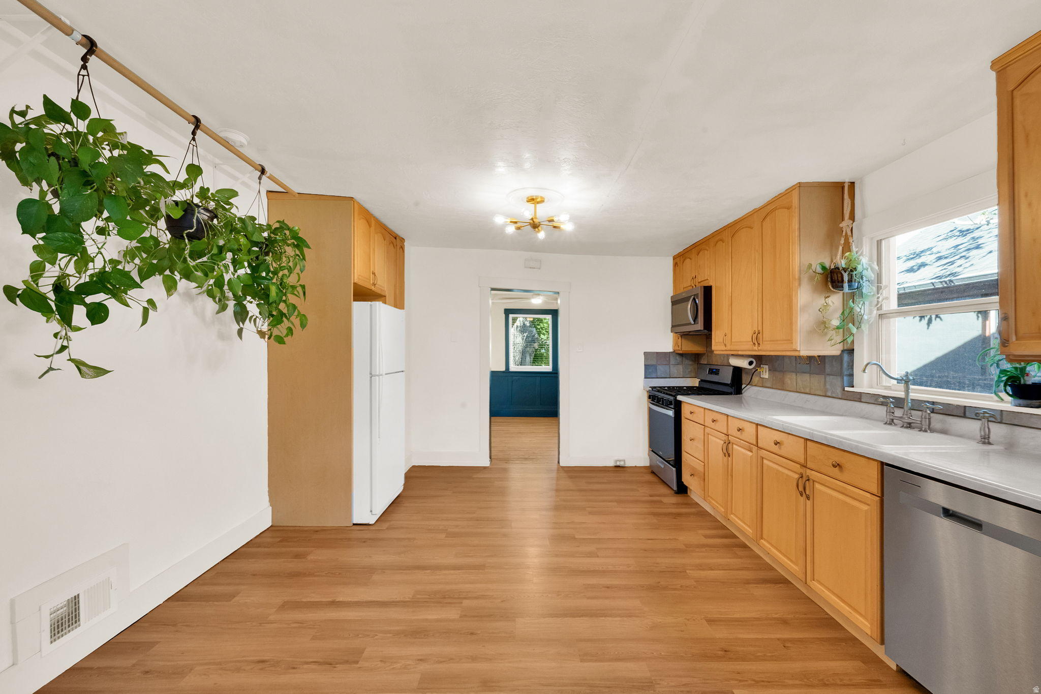 TORONTO - Residential