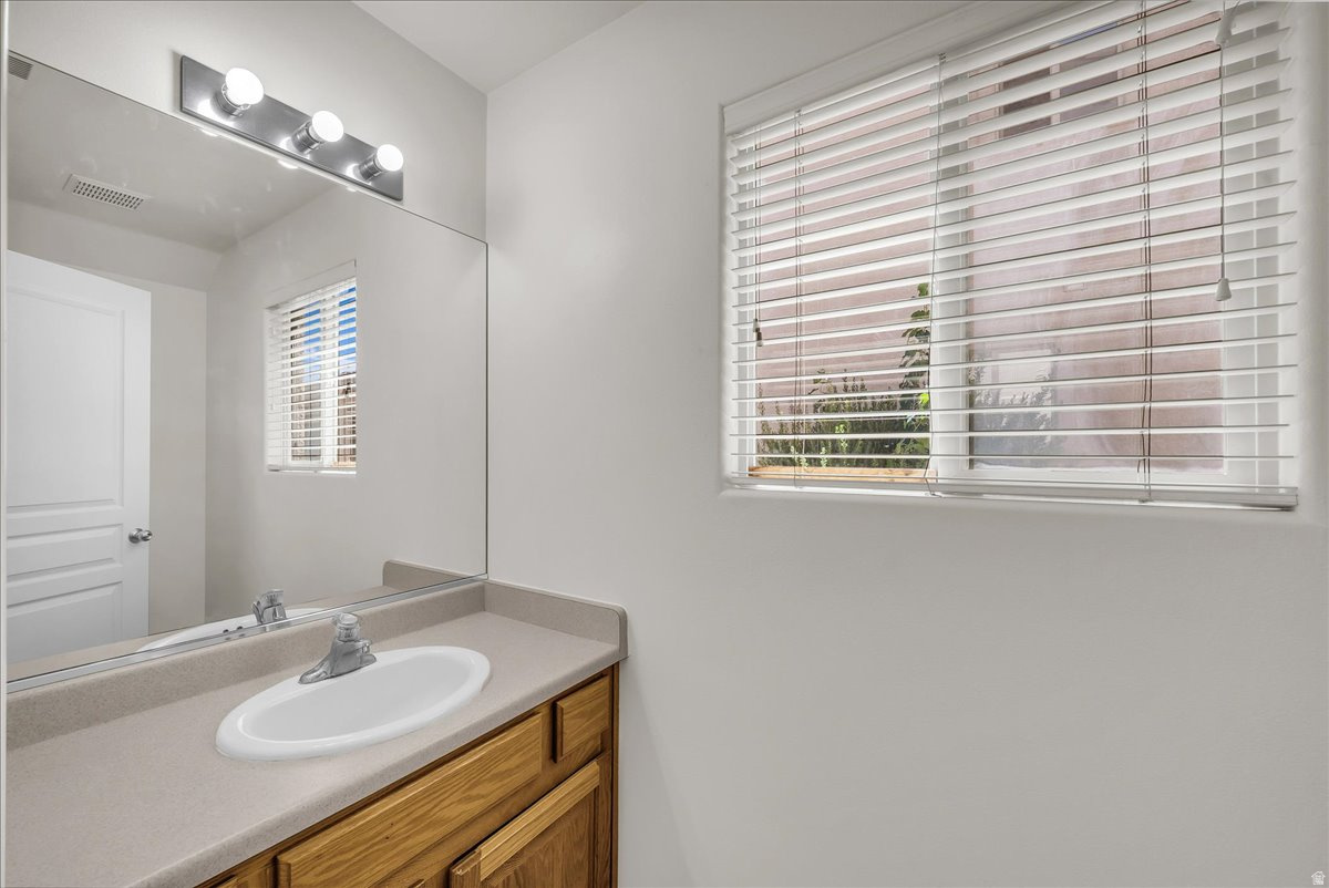 BEDROCK TH 2 - Residential