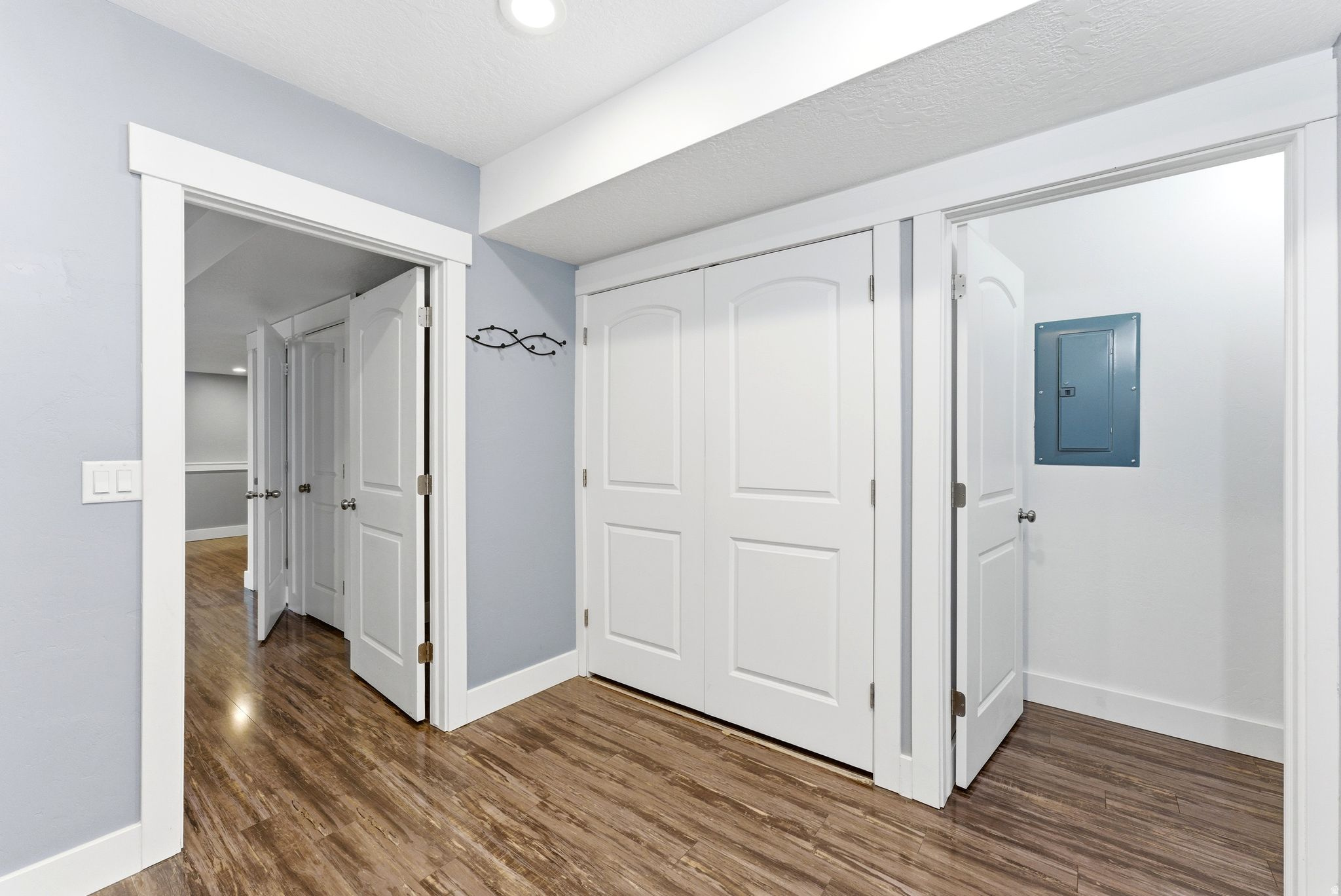 ASHBURY COURT - Residential