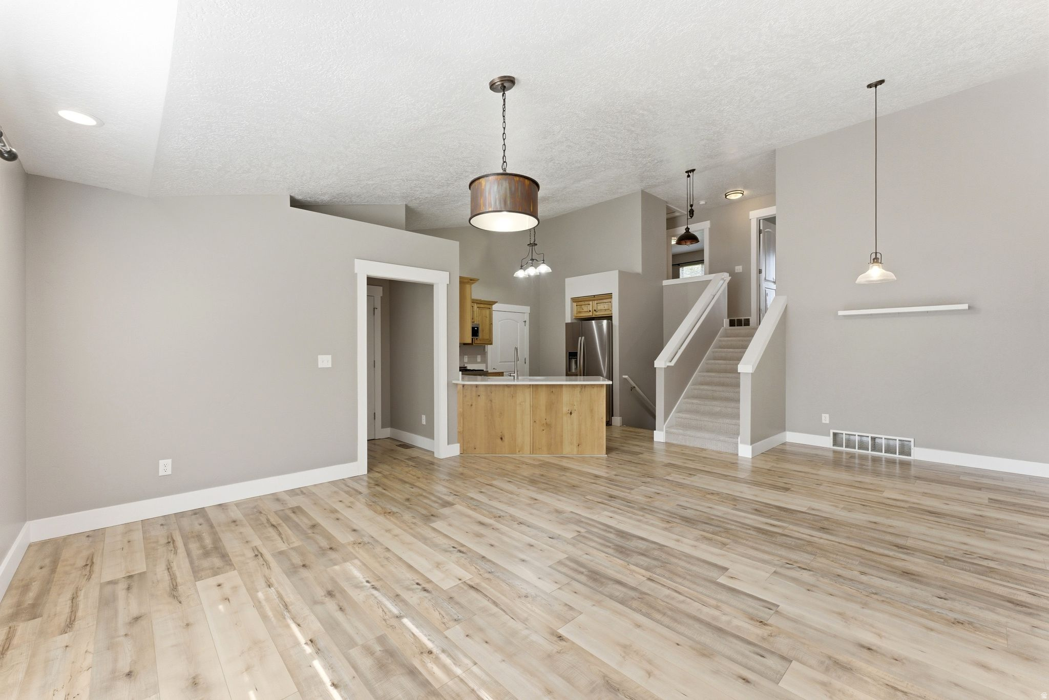 ASHBURY COURT - Residential