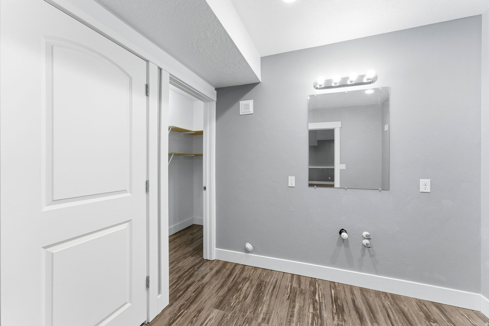 ASHBURY COURT - Residential