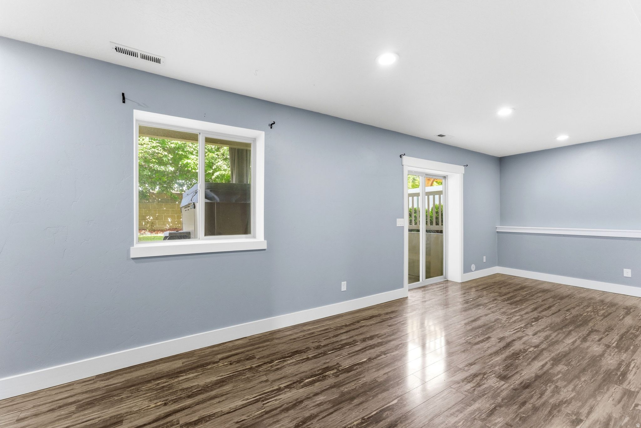 ASHBURY COURT - Residential