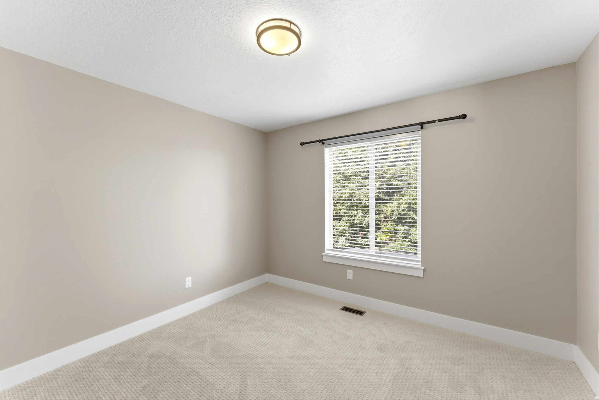 ASHBURY COURT - Residential