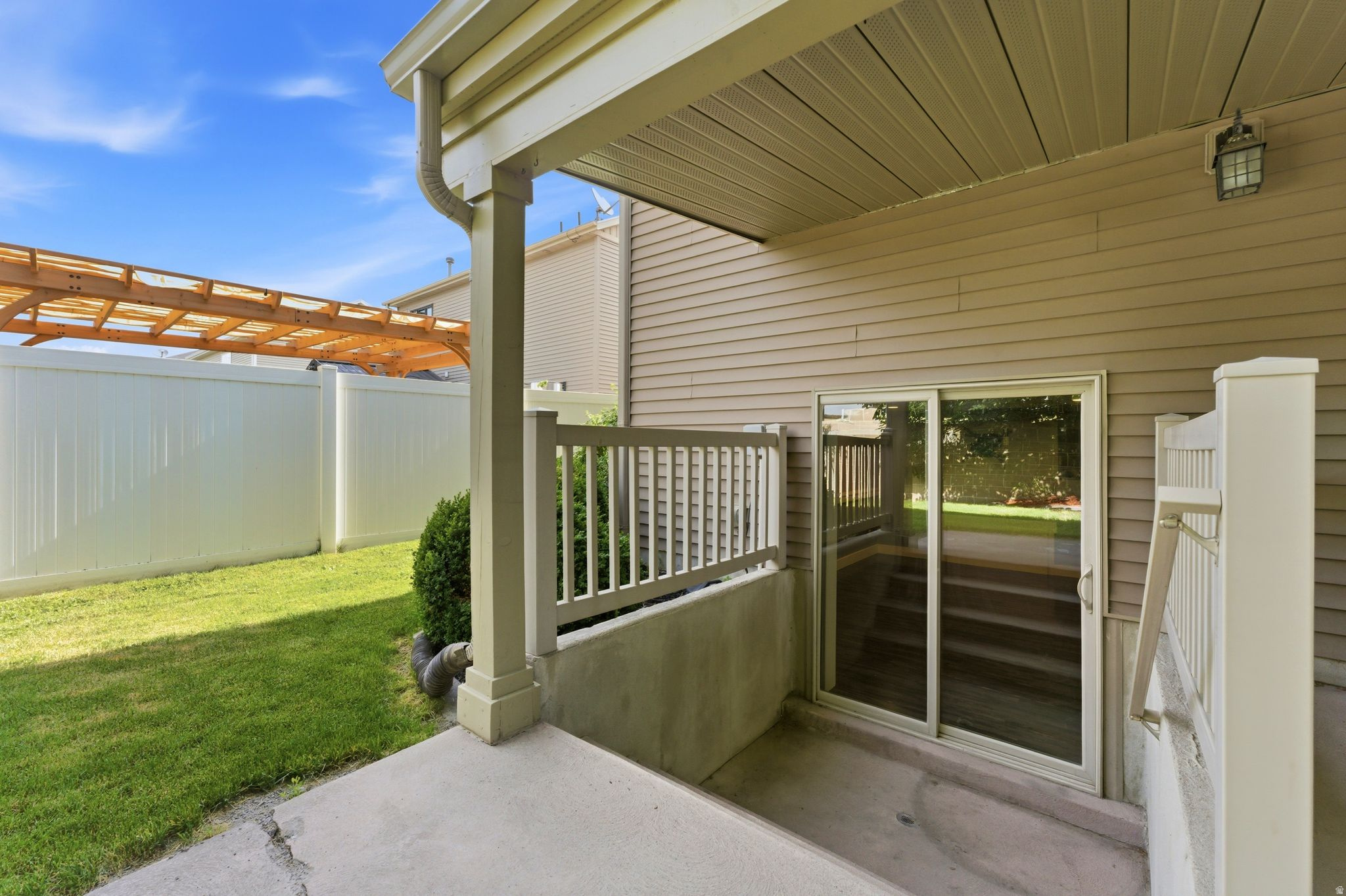 ASHBURY COURT - Residential