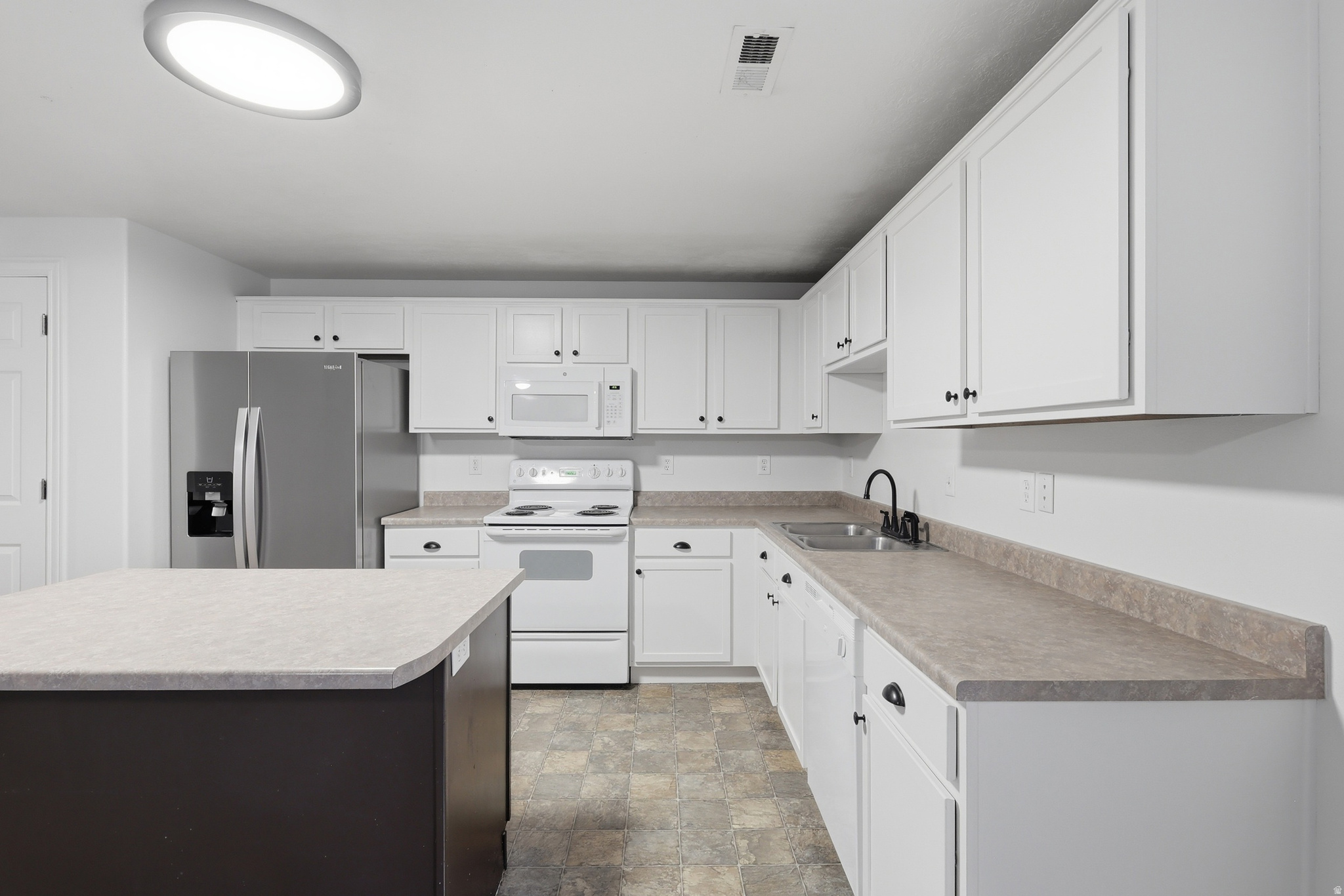 APPLE COVE - Residential