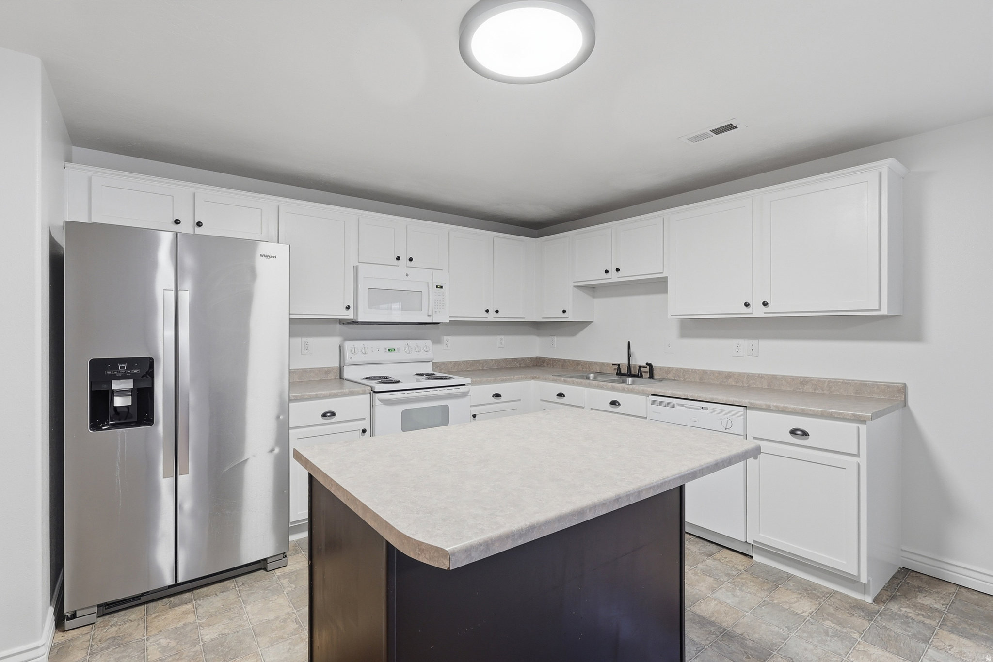APPLE COVE - Residential