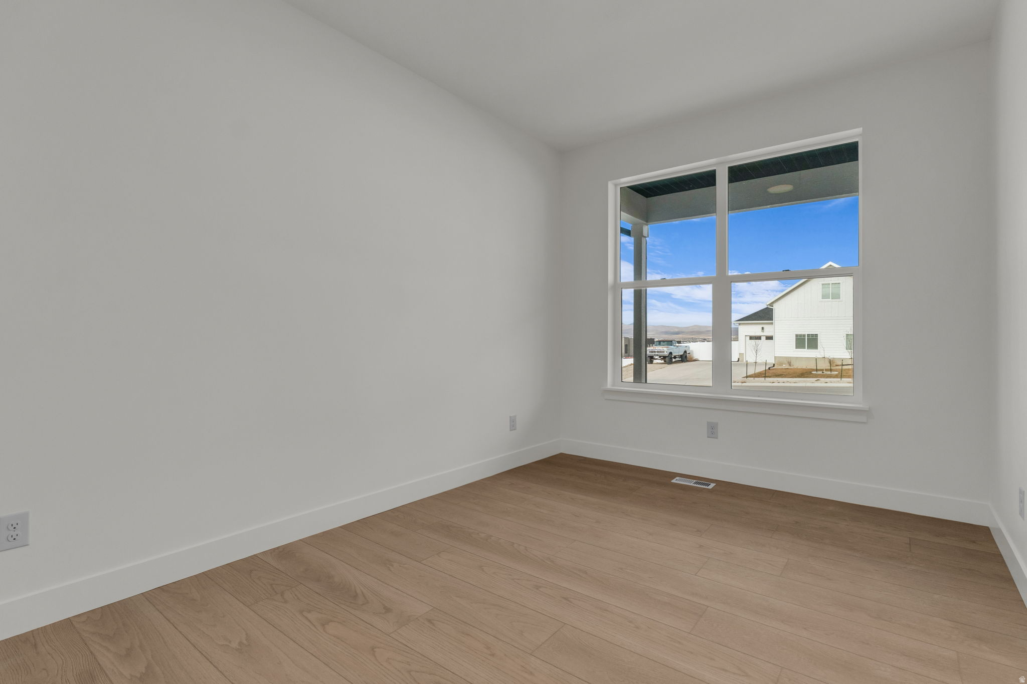 SCARLET RIDGE - Residential
