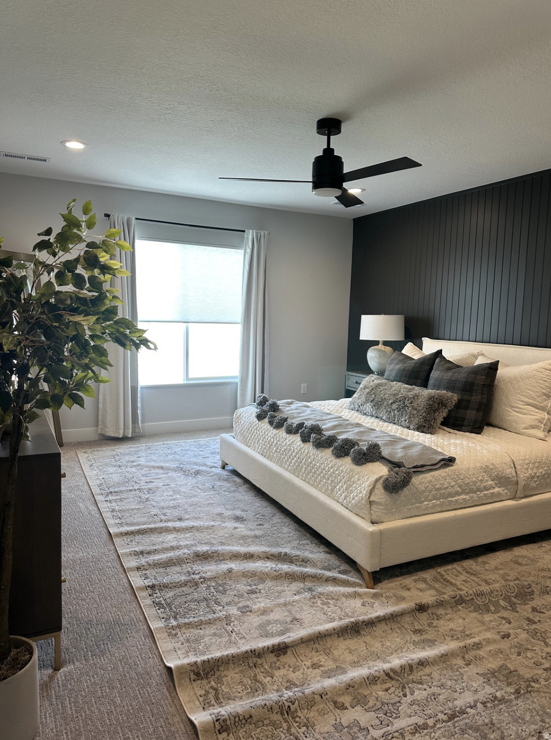SADIES GLENN - Residential