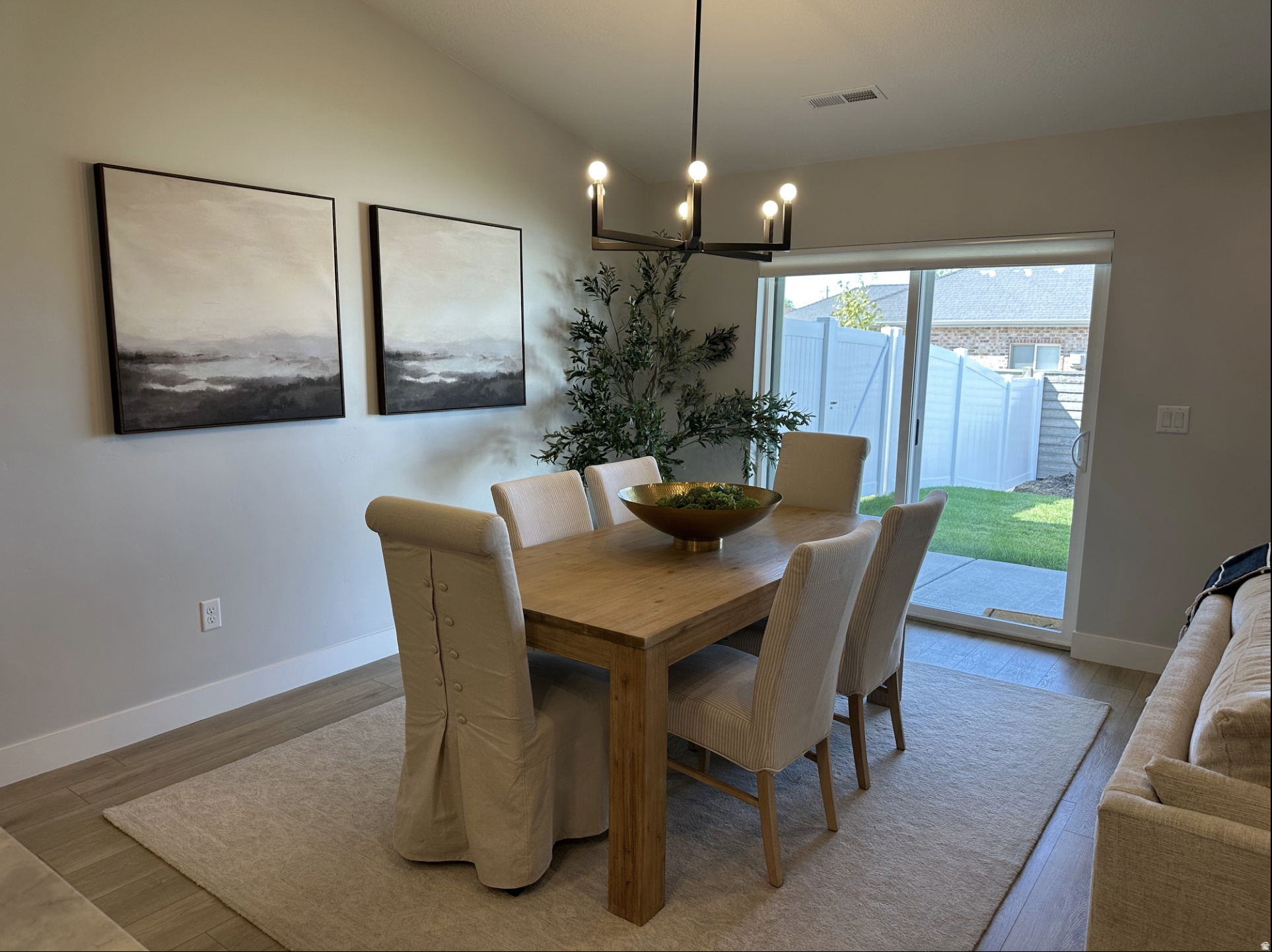 SADIES GLENN - Residential