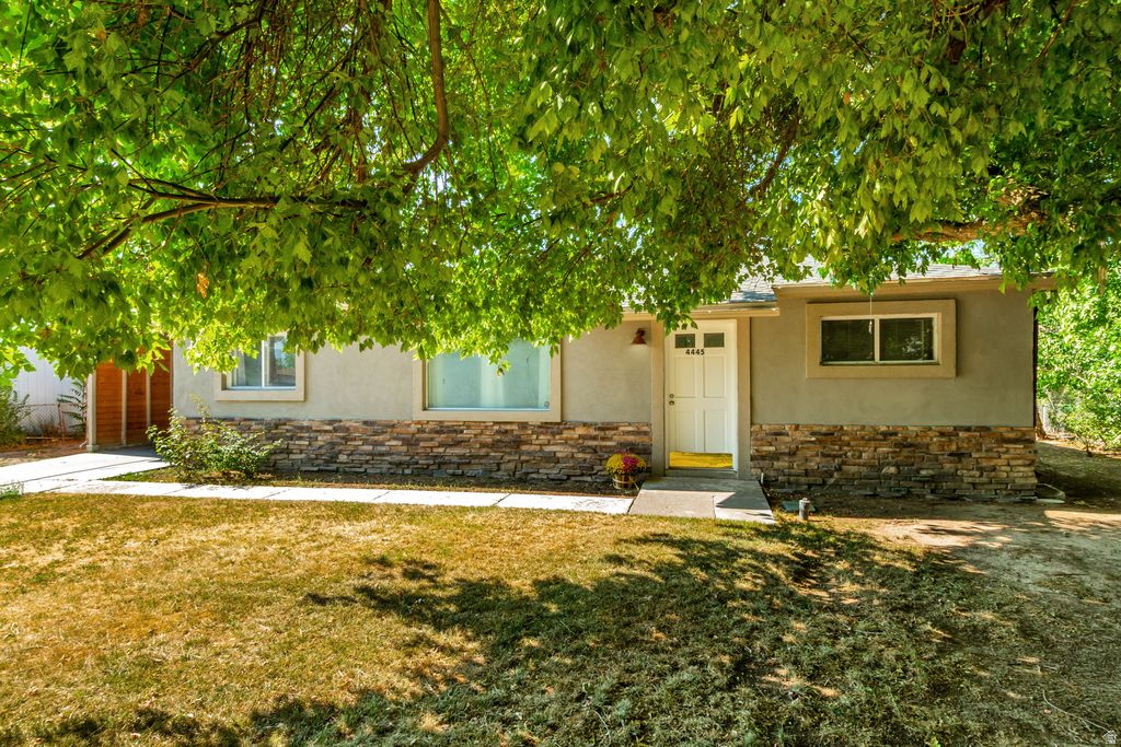 HOFFMAN HEIGHTS - Residential