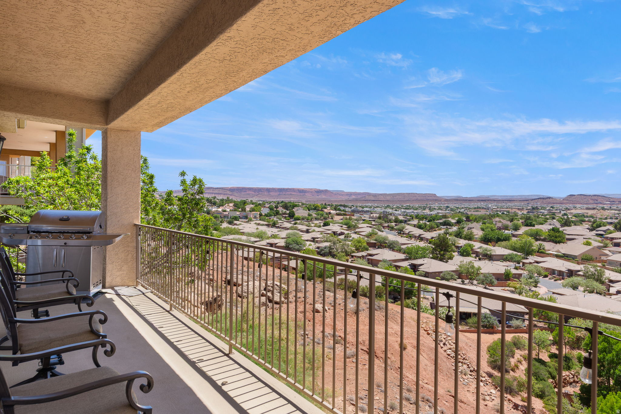 TAMARACK RIDGE EST 5 - Residential