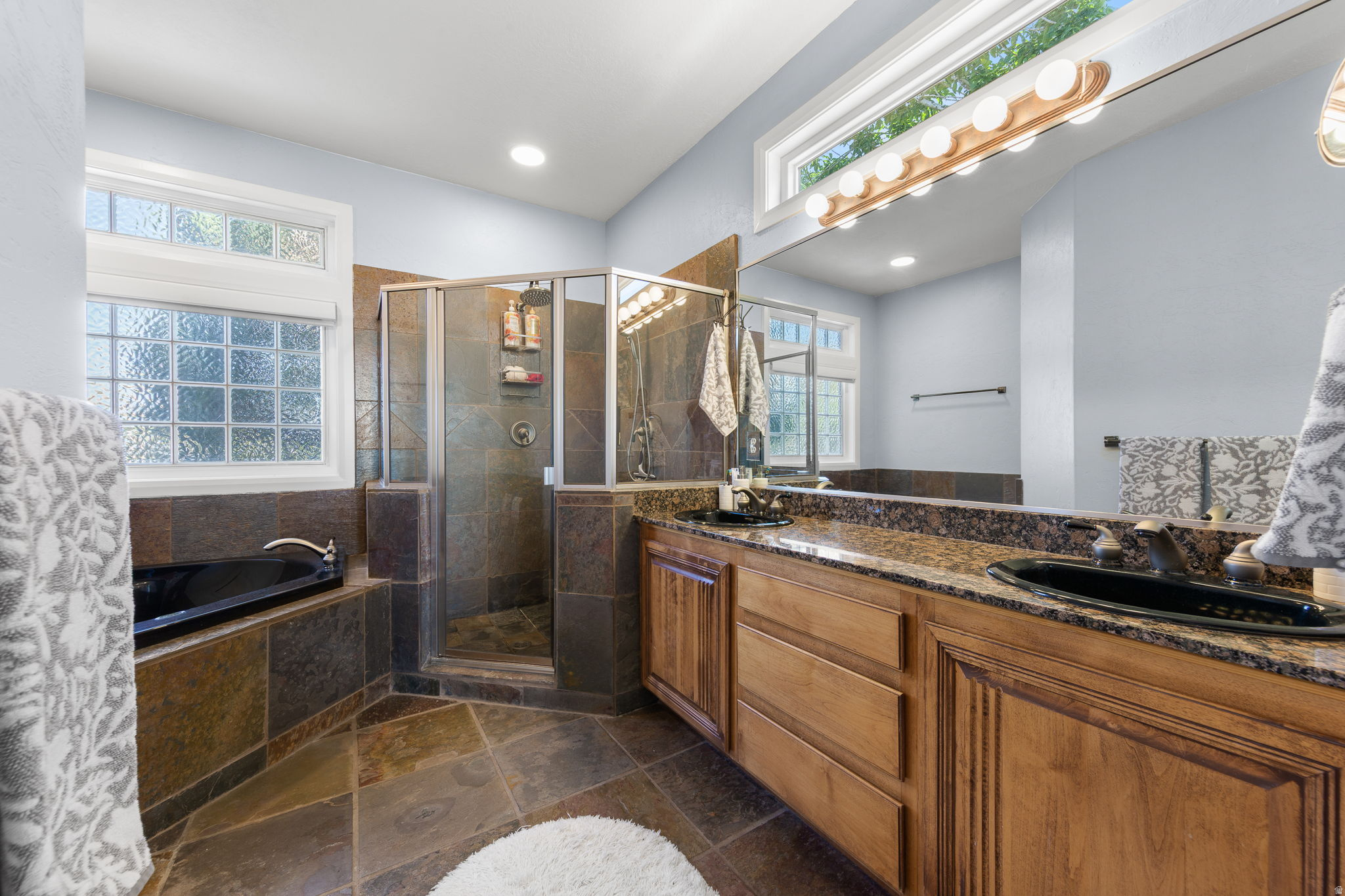 TAMARACK RIDGE EST 5 - Residential