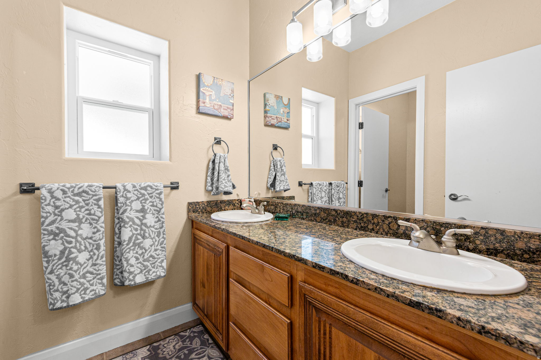 TAMARACK RIDGE EST 5 - Residential