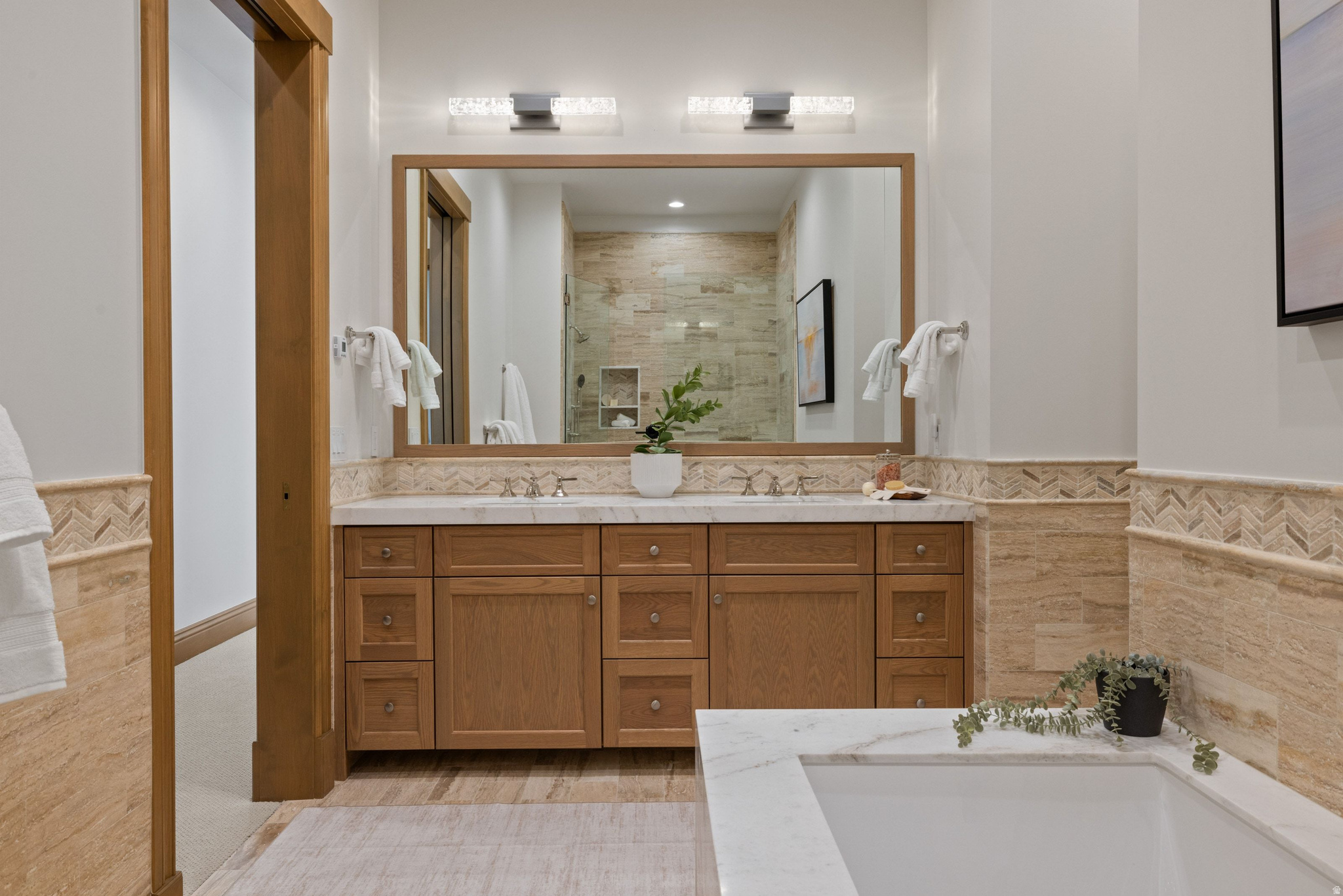 RED LEDGES - Residential
