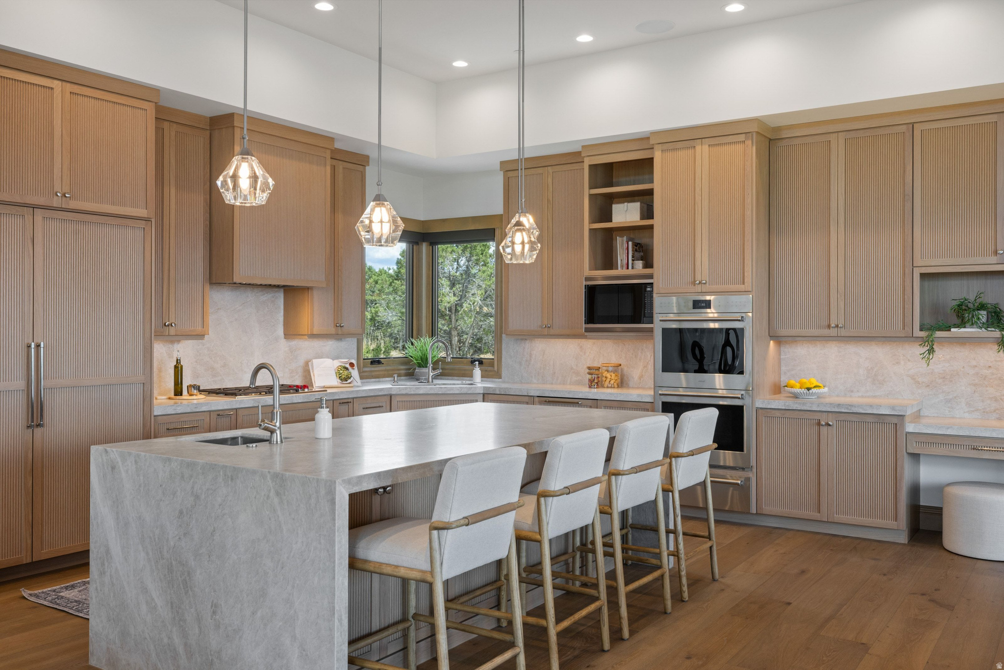 RED LEDGES - Residential