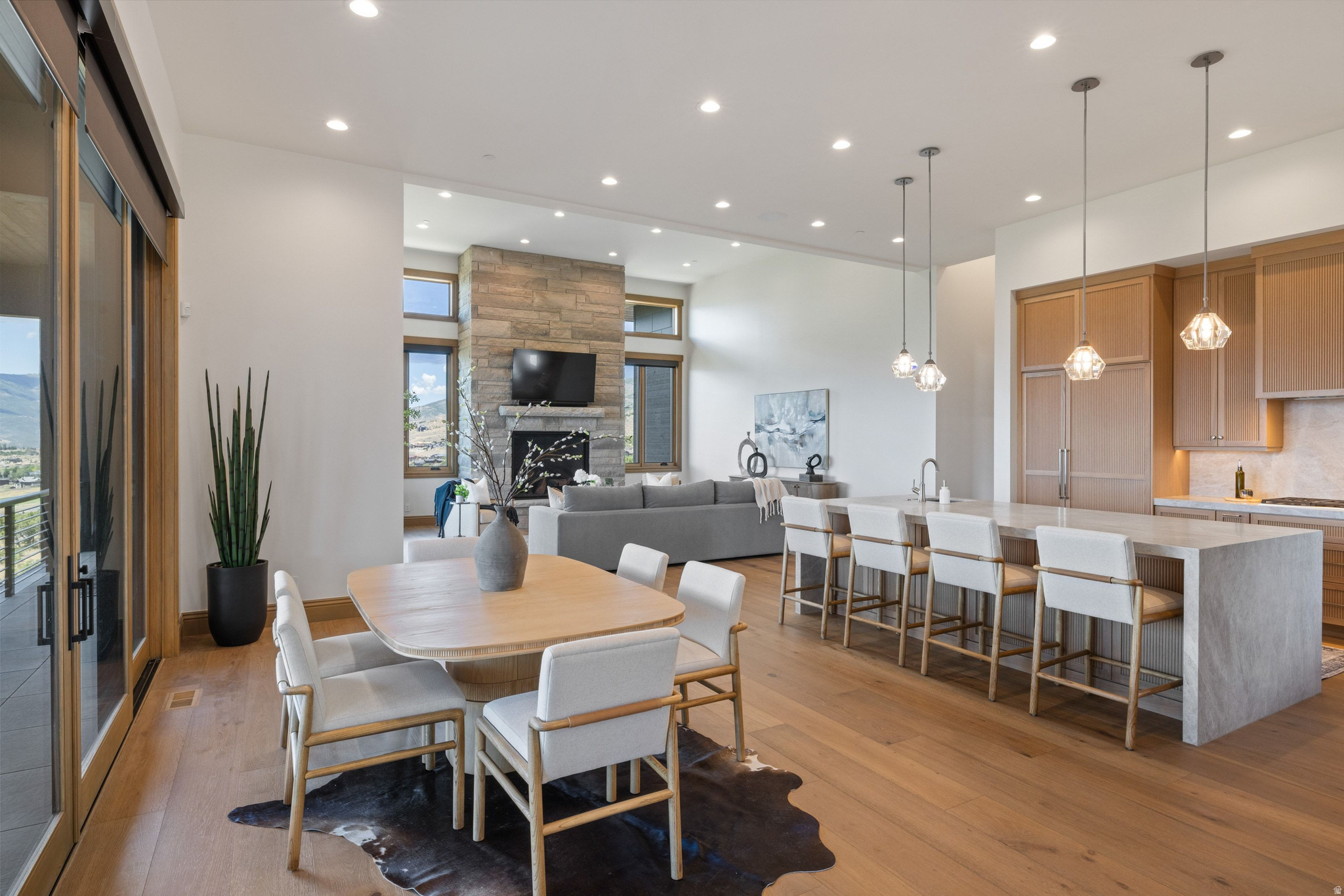 RED LEDGES - Residential