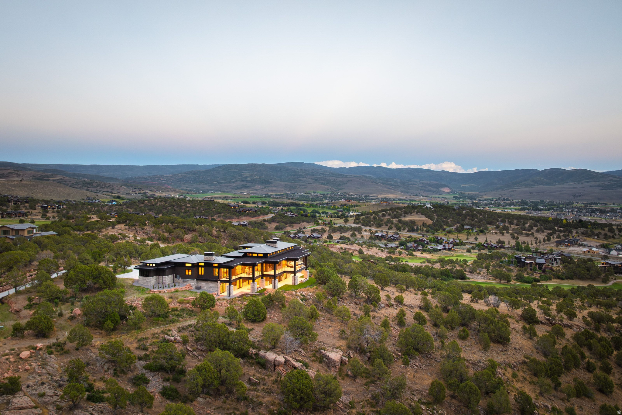 RED LEDGES - Residential