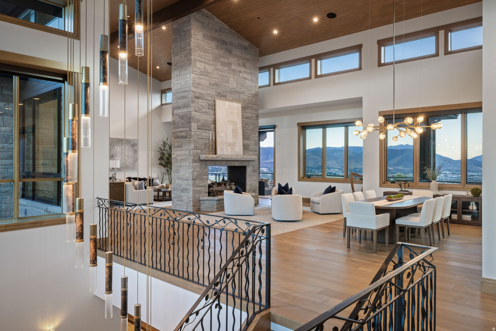 RED LEDGES - Residential