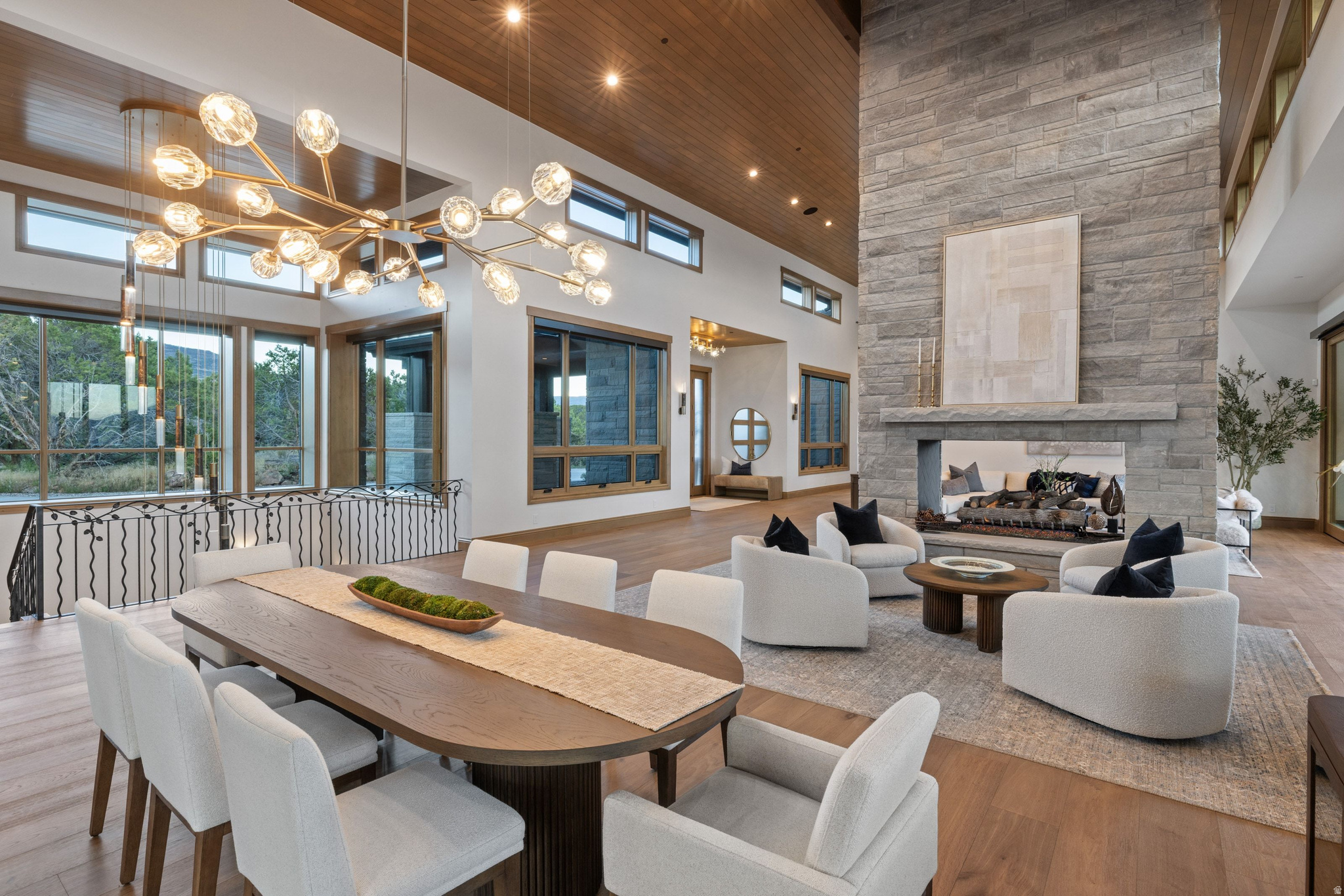 RED LEDGES - Residential