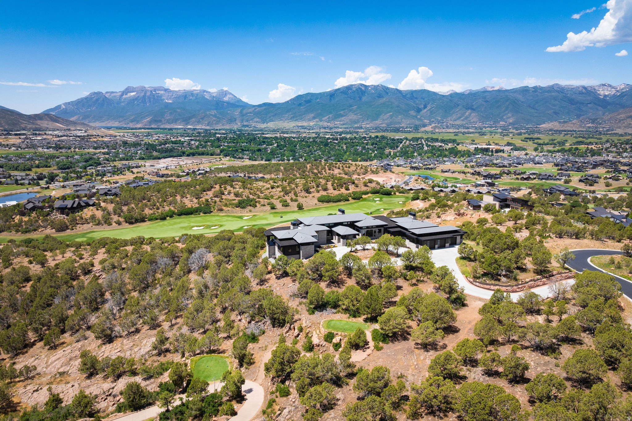 RED LEDGES - Residential