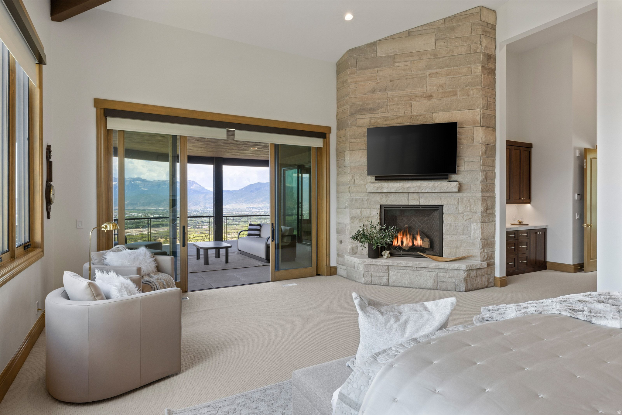 RED LEDGES - Residential