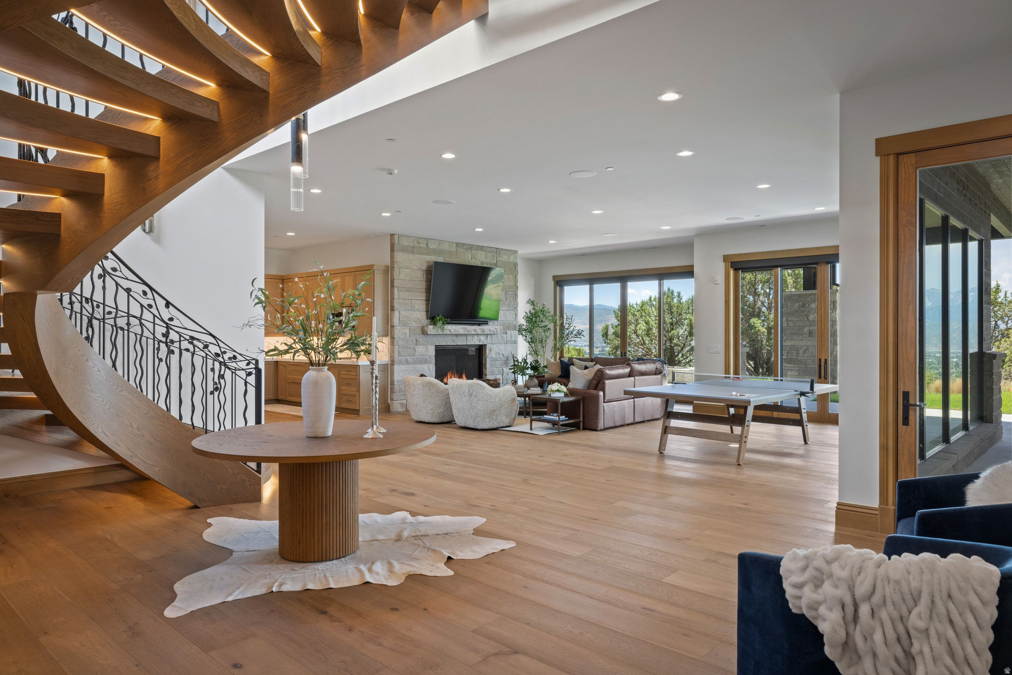 RED LEDGES - Residential