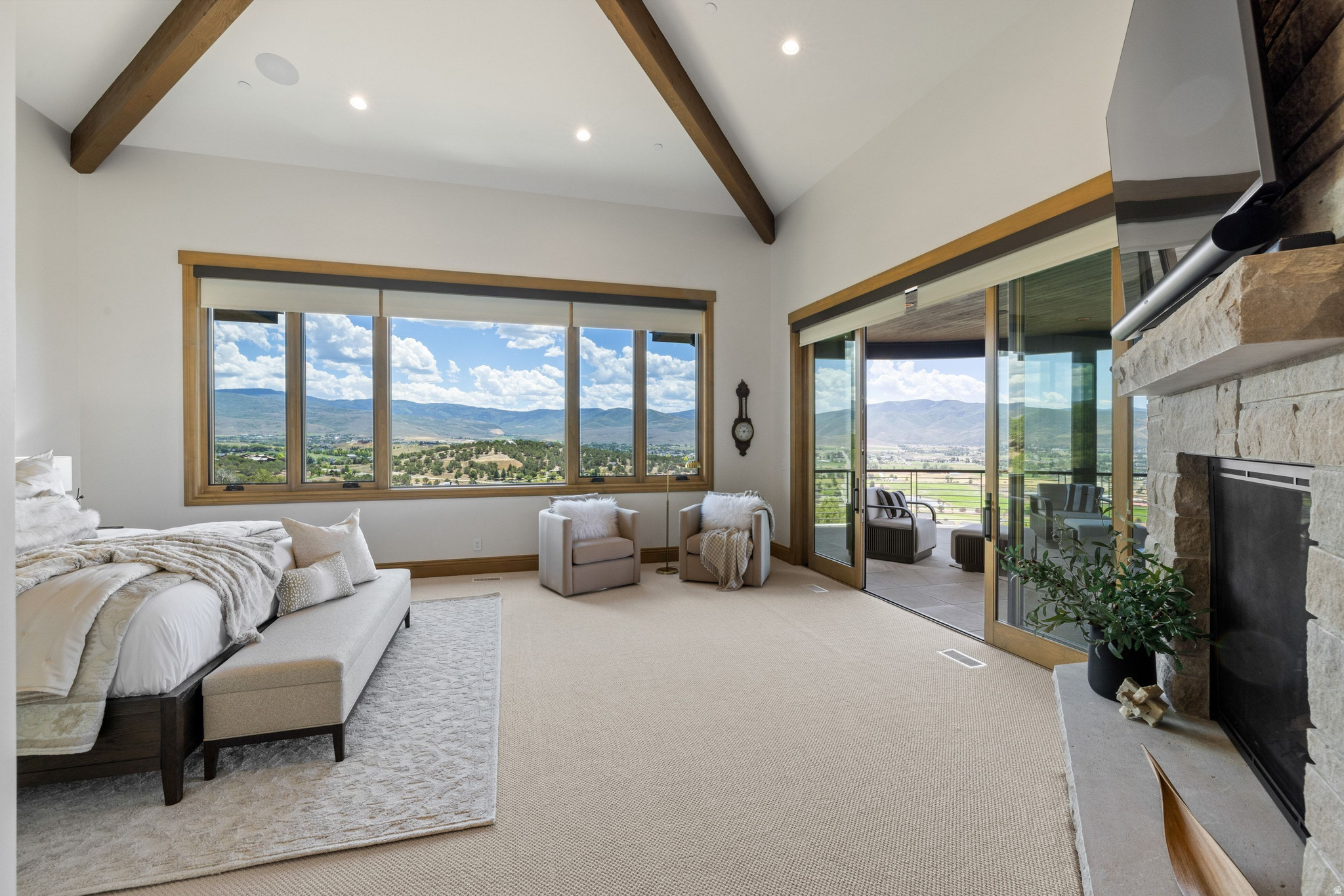 RED LEDGES - Residential