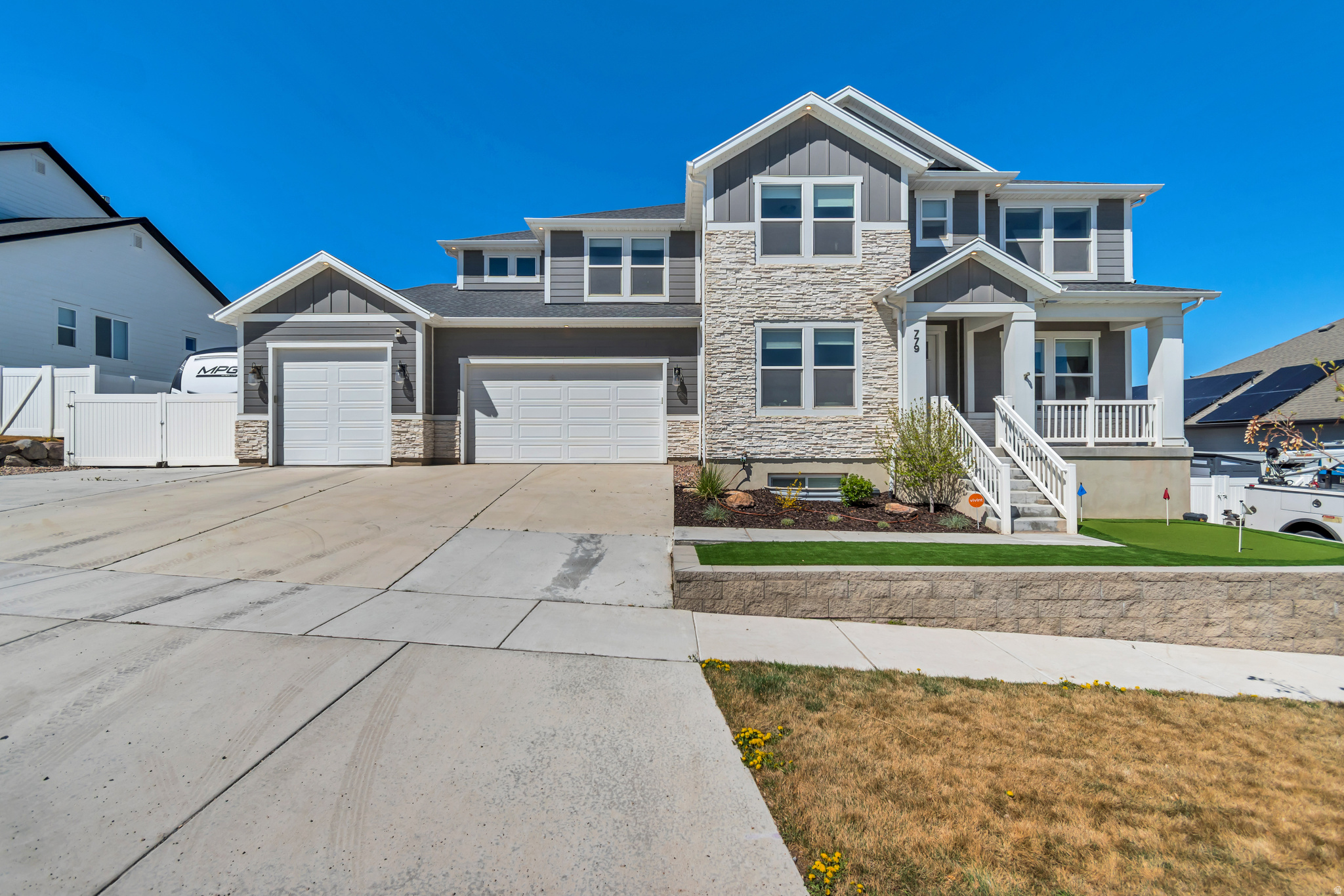 THE RIDGE - Residential