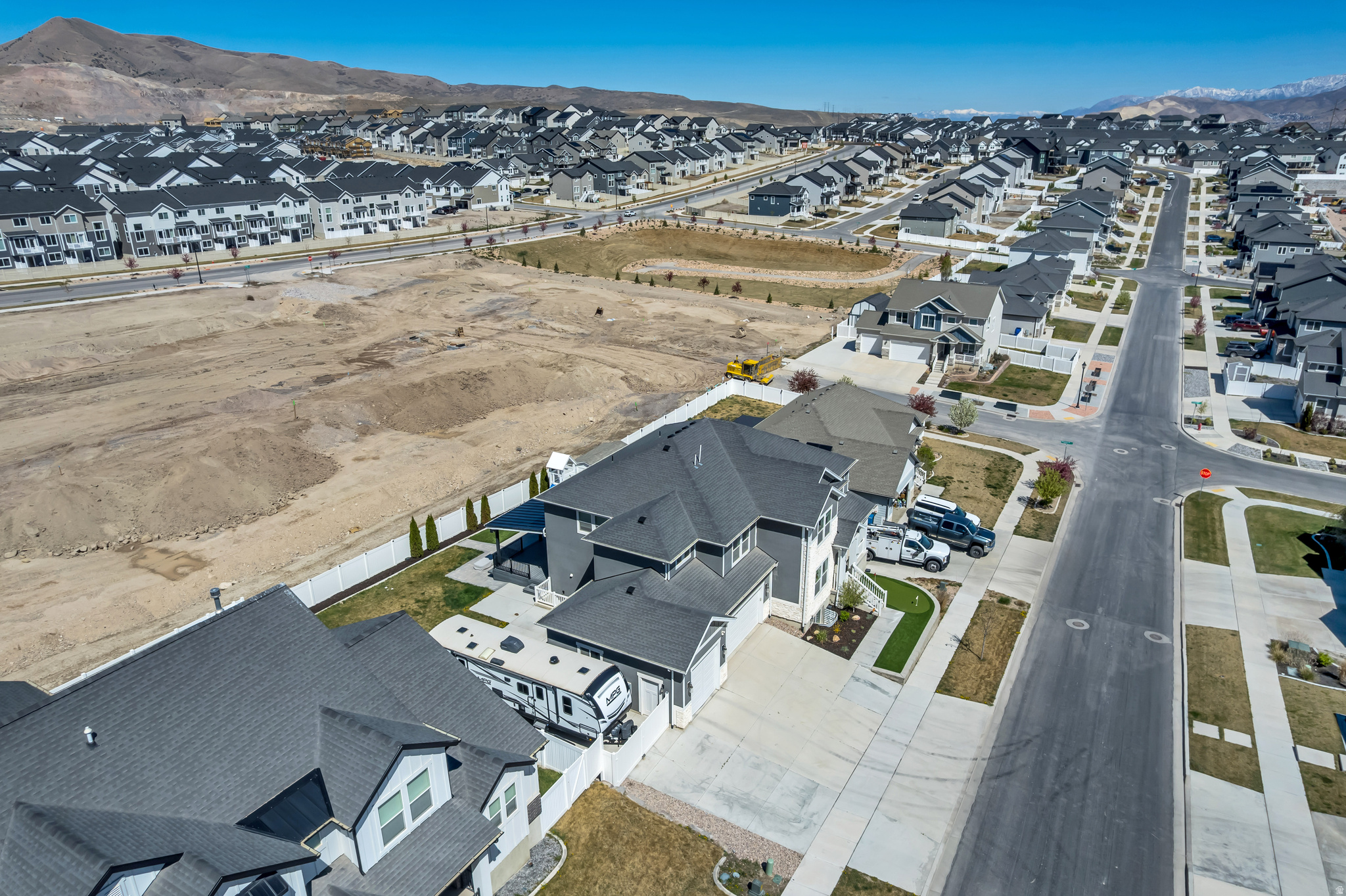 THE RIDGE - Residential