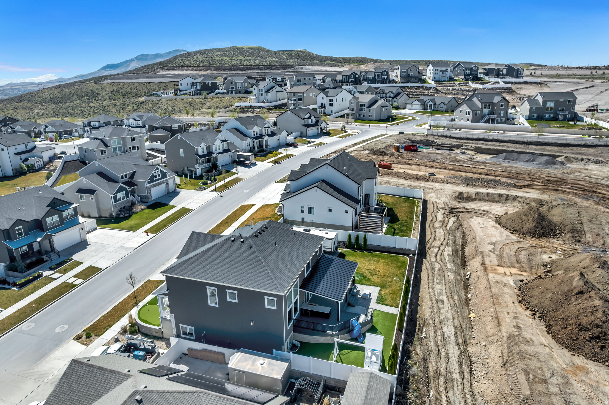 THE RIDGE - Residential