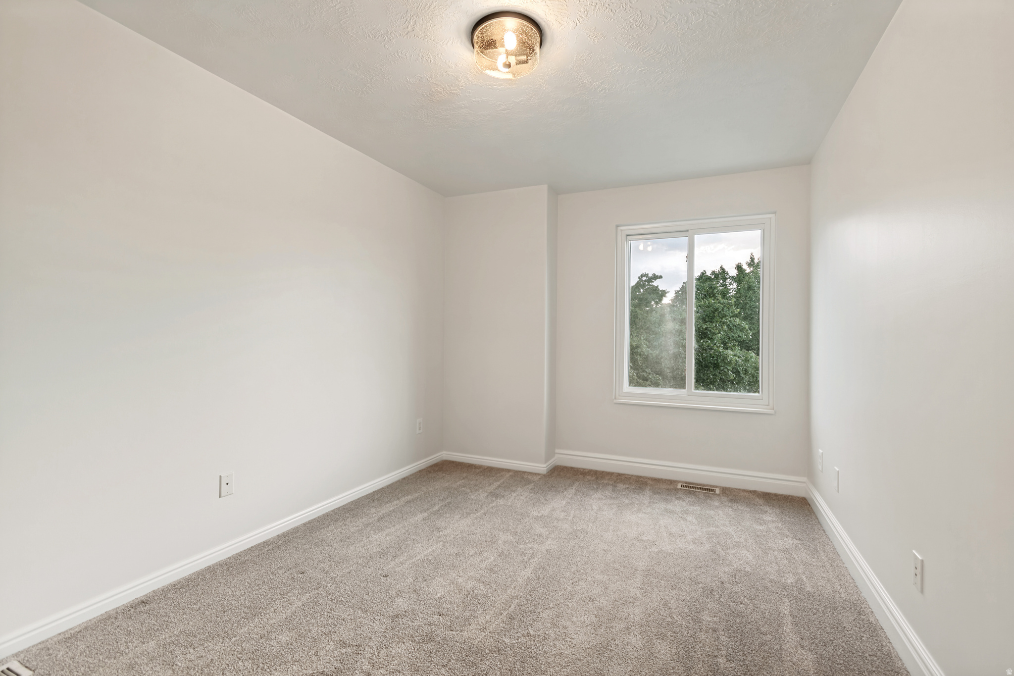 WOODS - Residential