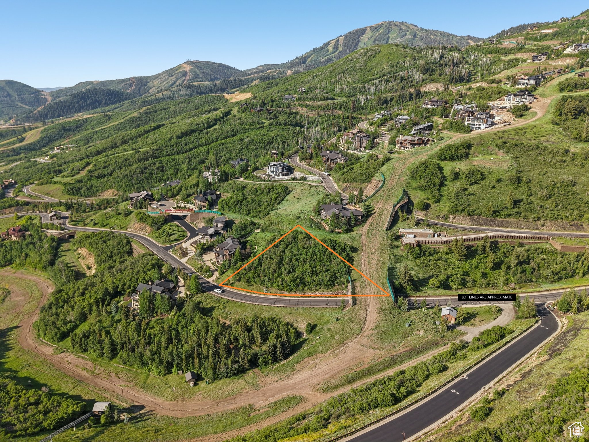 DEER CREST ESTATES - Land
