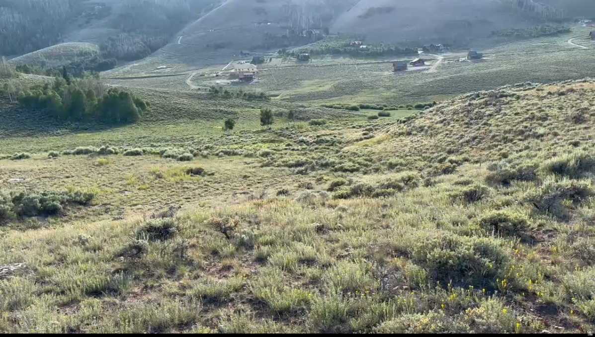 ASPEN COVE - Land
