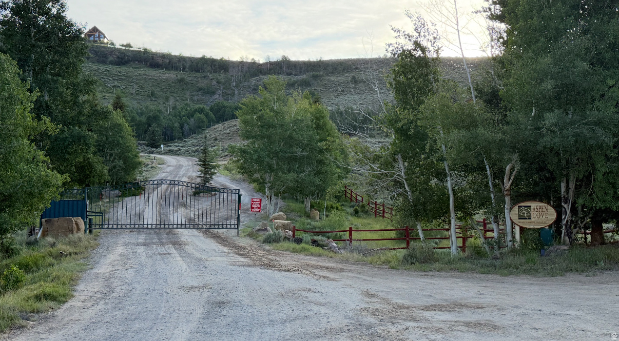 ASPEN COVE - Land