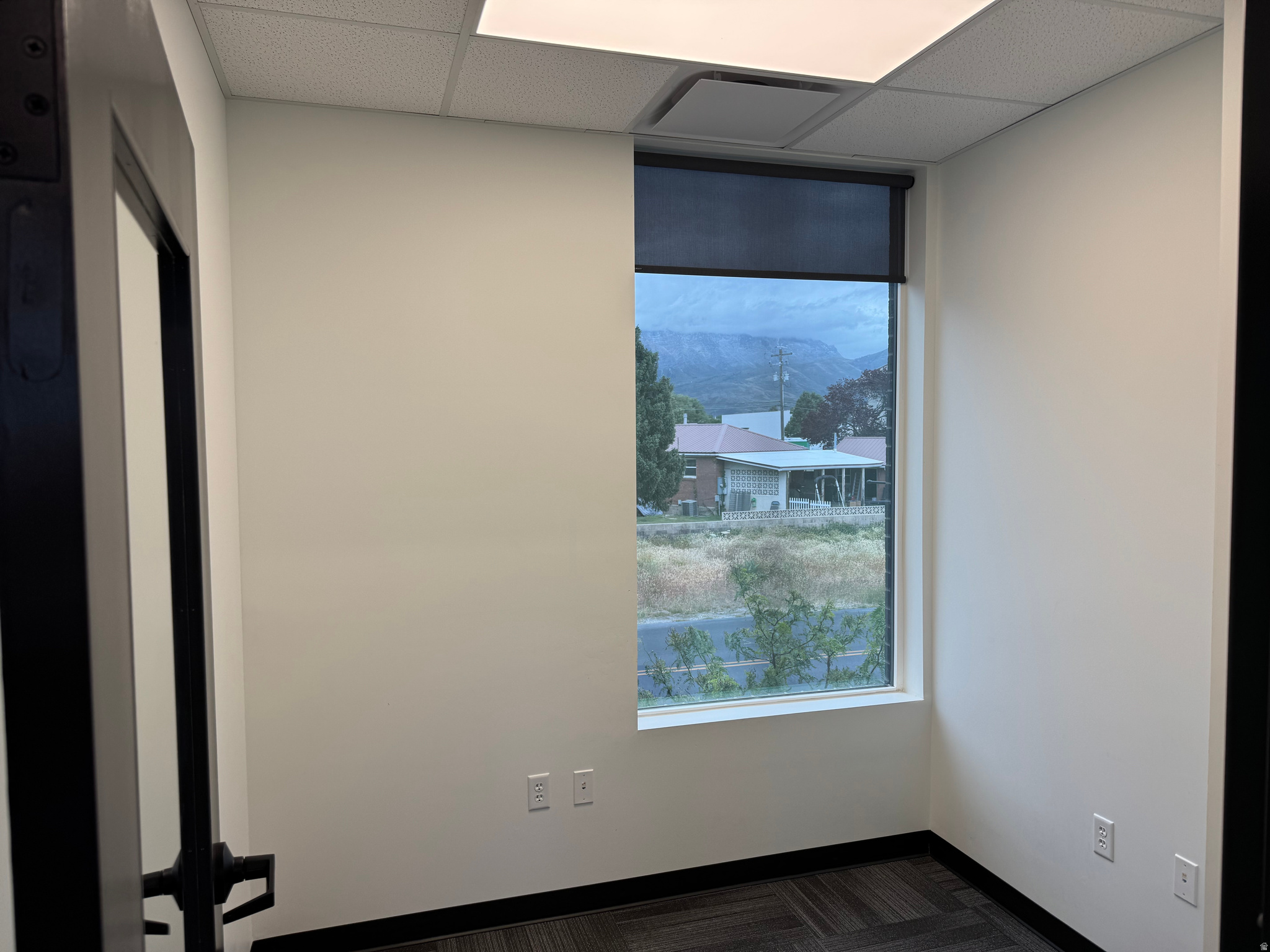 LINDON'S EDGE - Commercial Lease