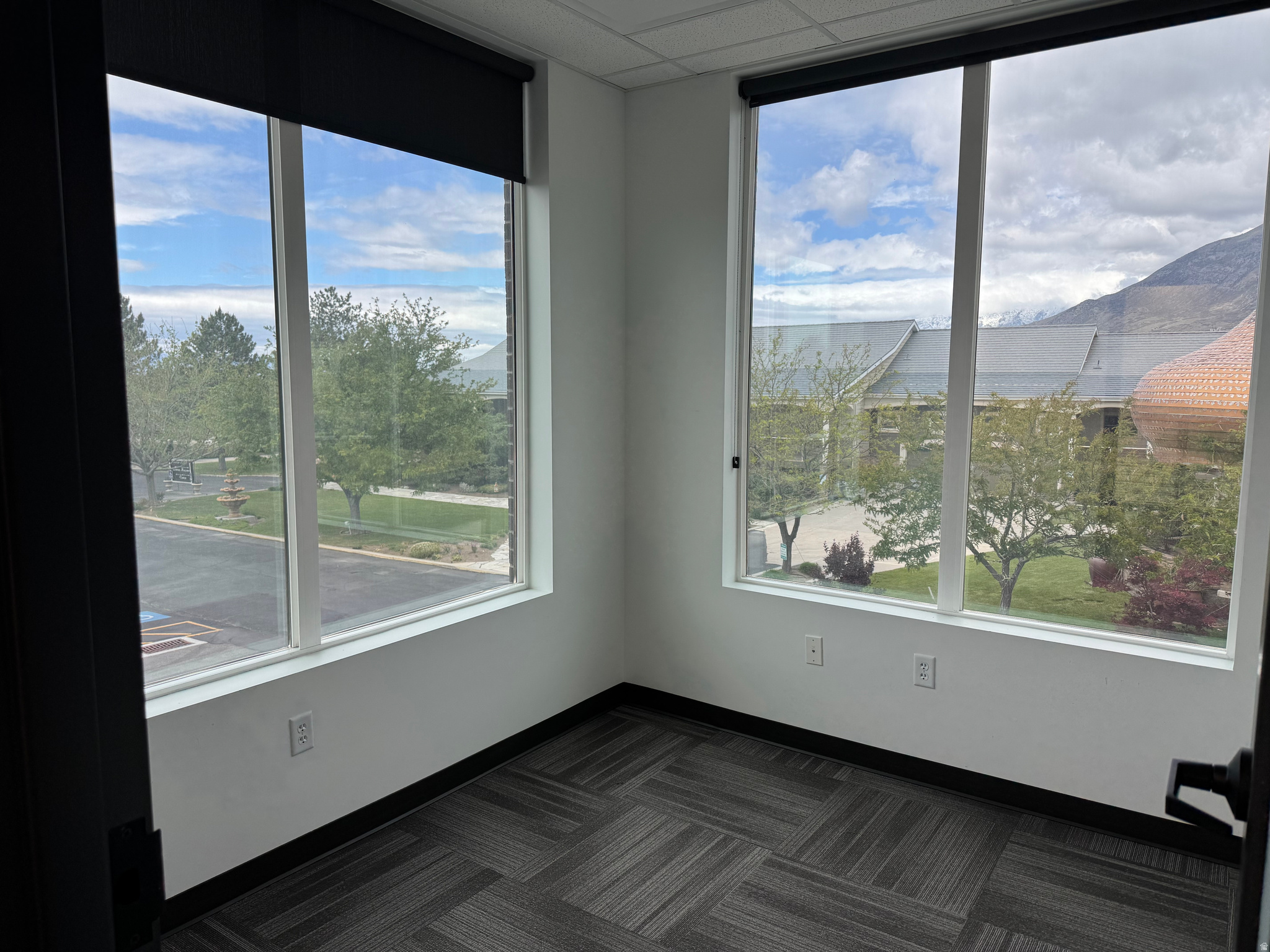 LINDON'S EDGE - Commercial Lease