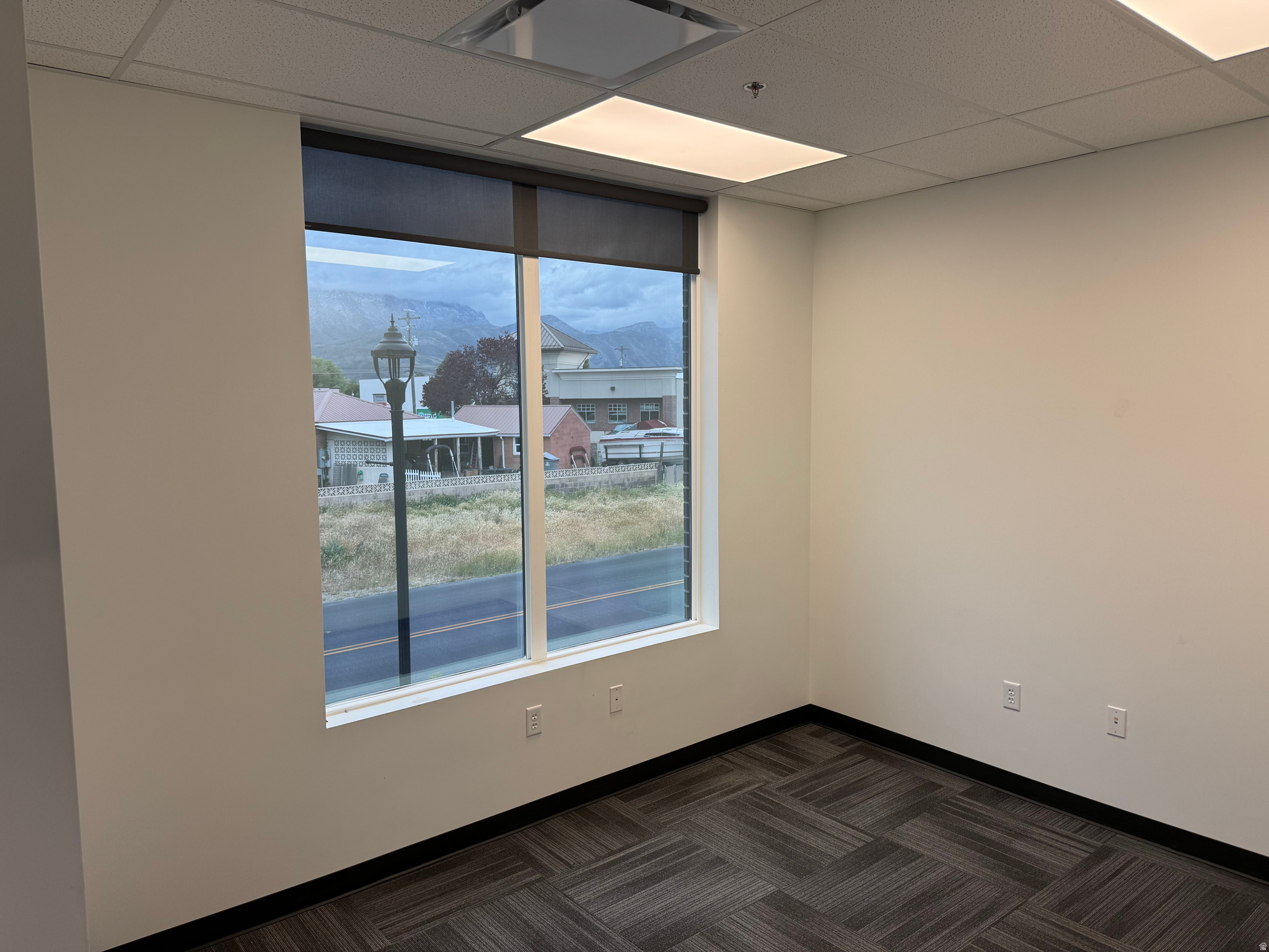 LINDON'S EDGE - Commercial Lease