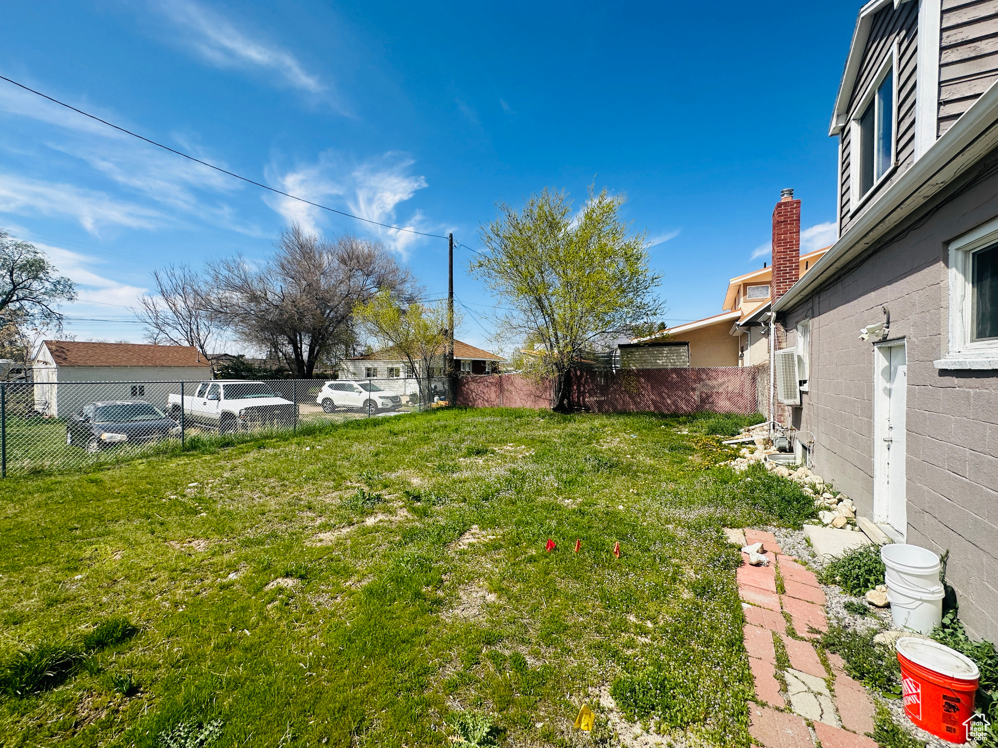 HUNTINGTON PARK - Residential