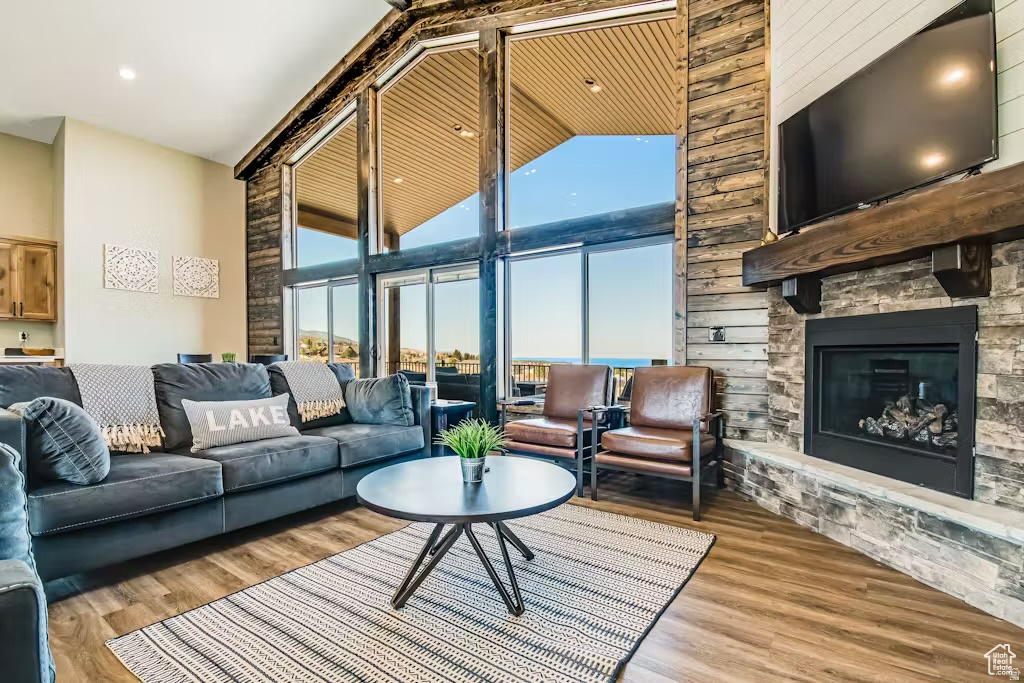 SWEETWATER - Residential