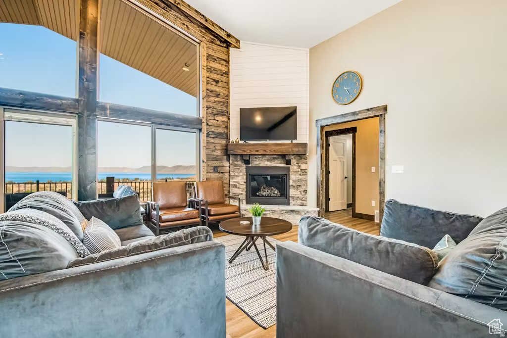 SWEETWATER - Residential