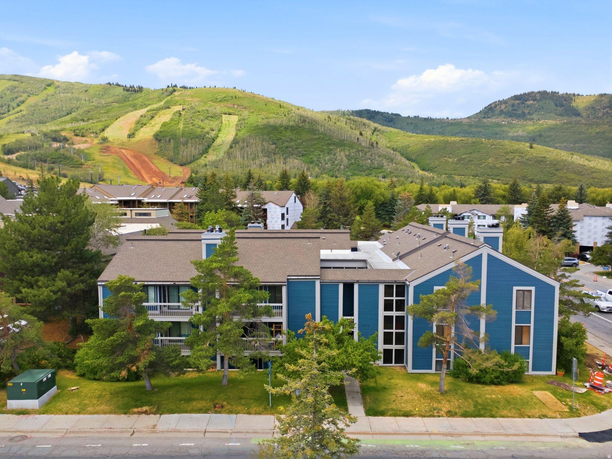 Location, Location, Location! Investors do not miss this one! Turnkey 4-bedroom, 3-bath condo in the desirable Empire Coalition condominiums, just a short walk to the ski lifts at Park City Mountain Resort and Historic Old Town. Beautifully remodeled with modern finishes and great floor plan to accommodate a large group. Features include underground parking, easy access to the free city bus route, and direct access to Park City's extensive bike paths and trail system. Proven strong rental history and excellent cash flow make this an outstanding investment opportunity or mountain retreat. Enjoy year-round recreation, world-class skiing, dining, shopping, and entertainment--all within minutes. Exceptional location, strong income potential, and walk-to-everything convenience make this one of Park City's best values.