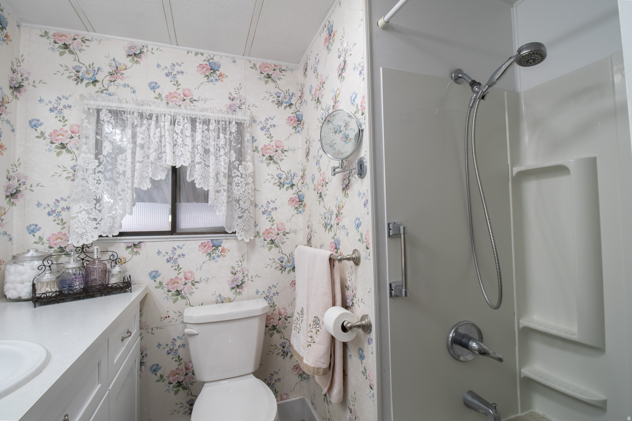 ALTA VIEW ESTATES - Residential