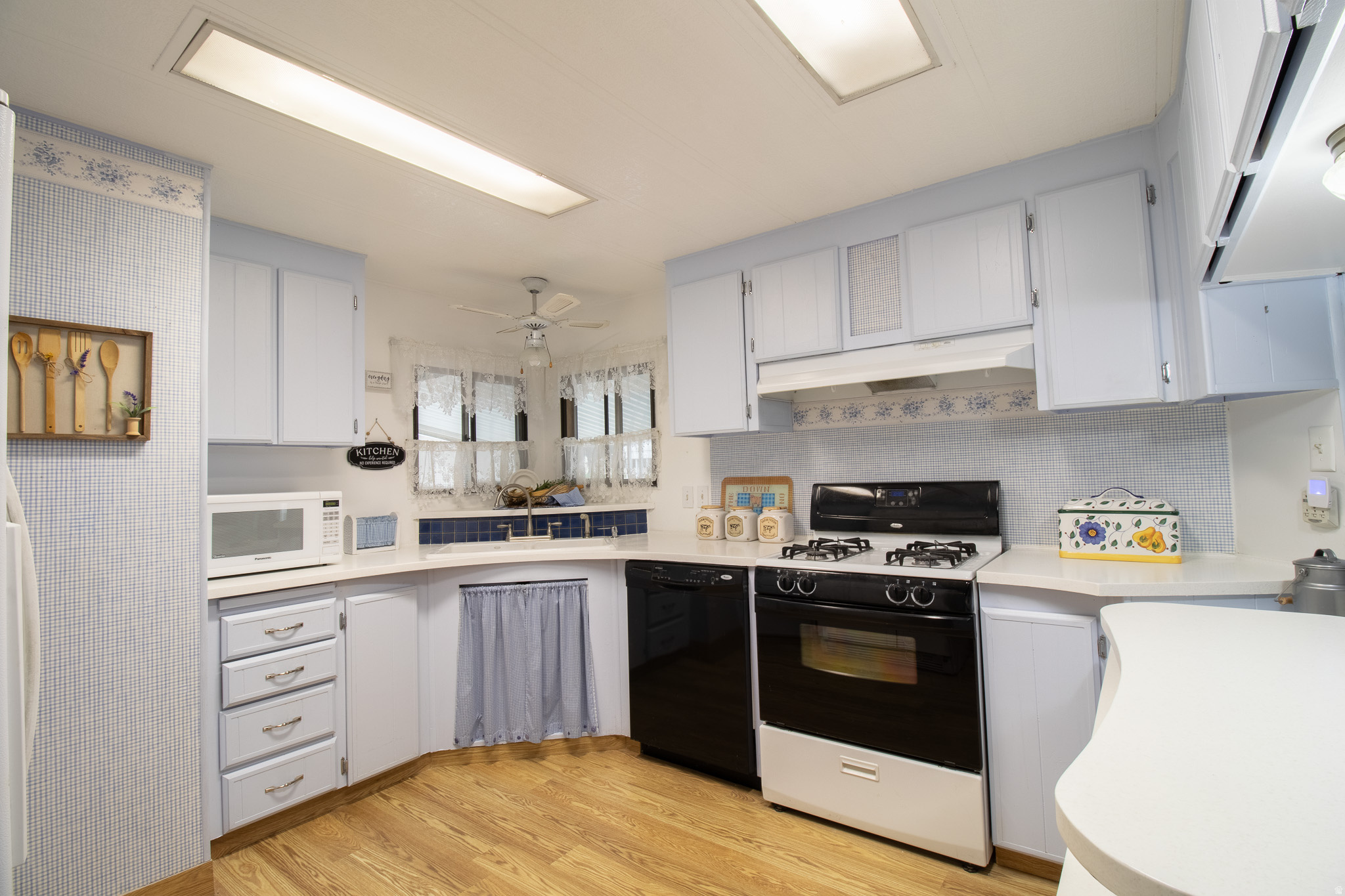ALTA VIEW ESTATES - Residential