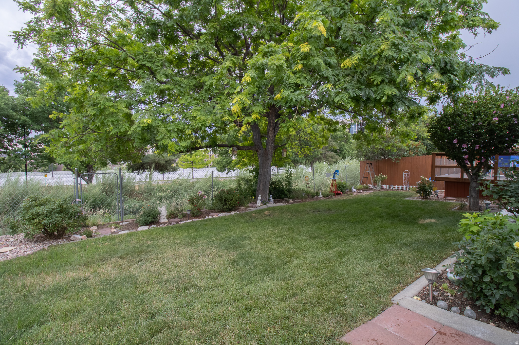 ALTA VIEW ESTATES - Residential