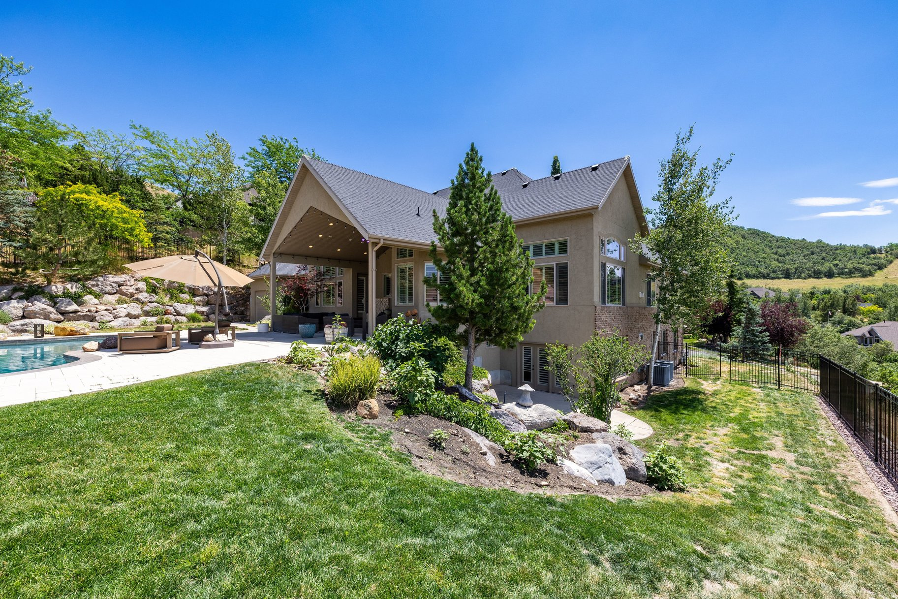 SUMMERWOOD - Residential
