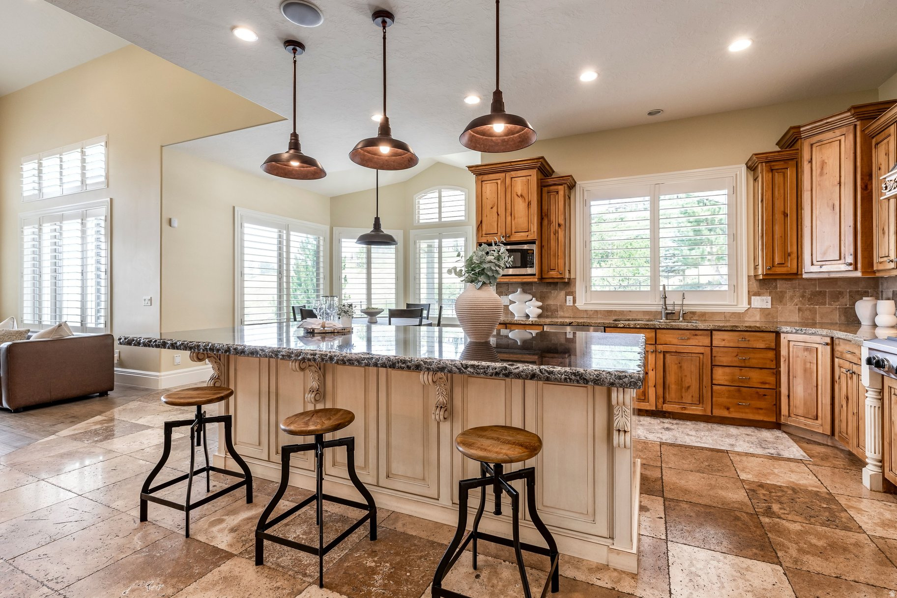 SUMMERWOOD - Residential