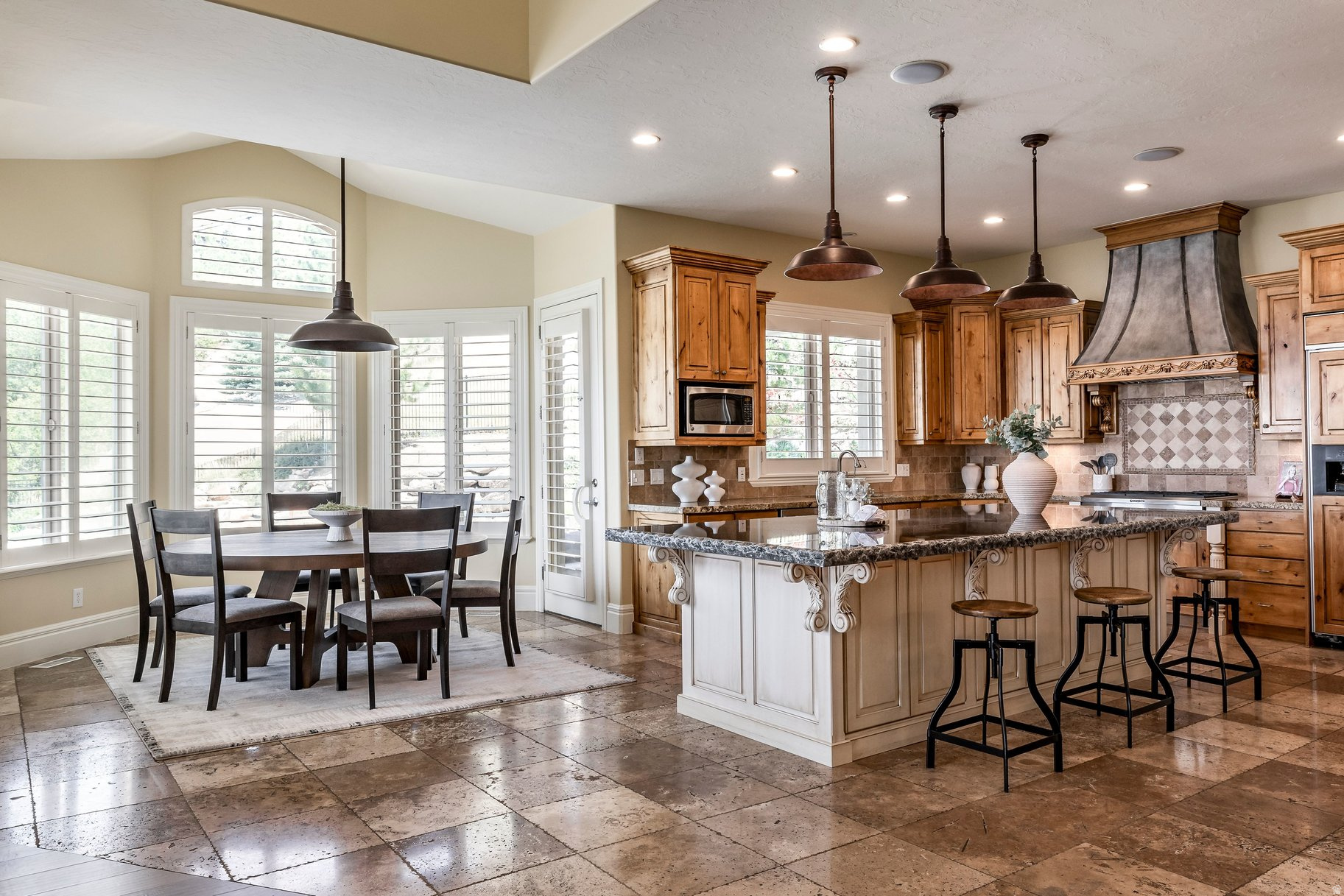 SUMMERWOOD - Residential