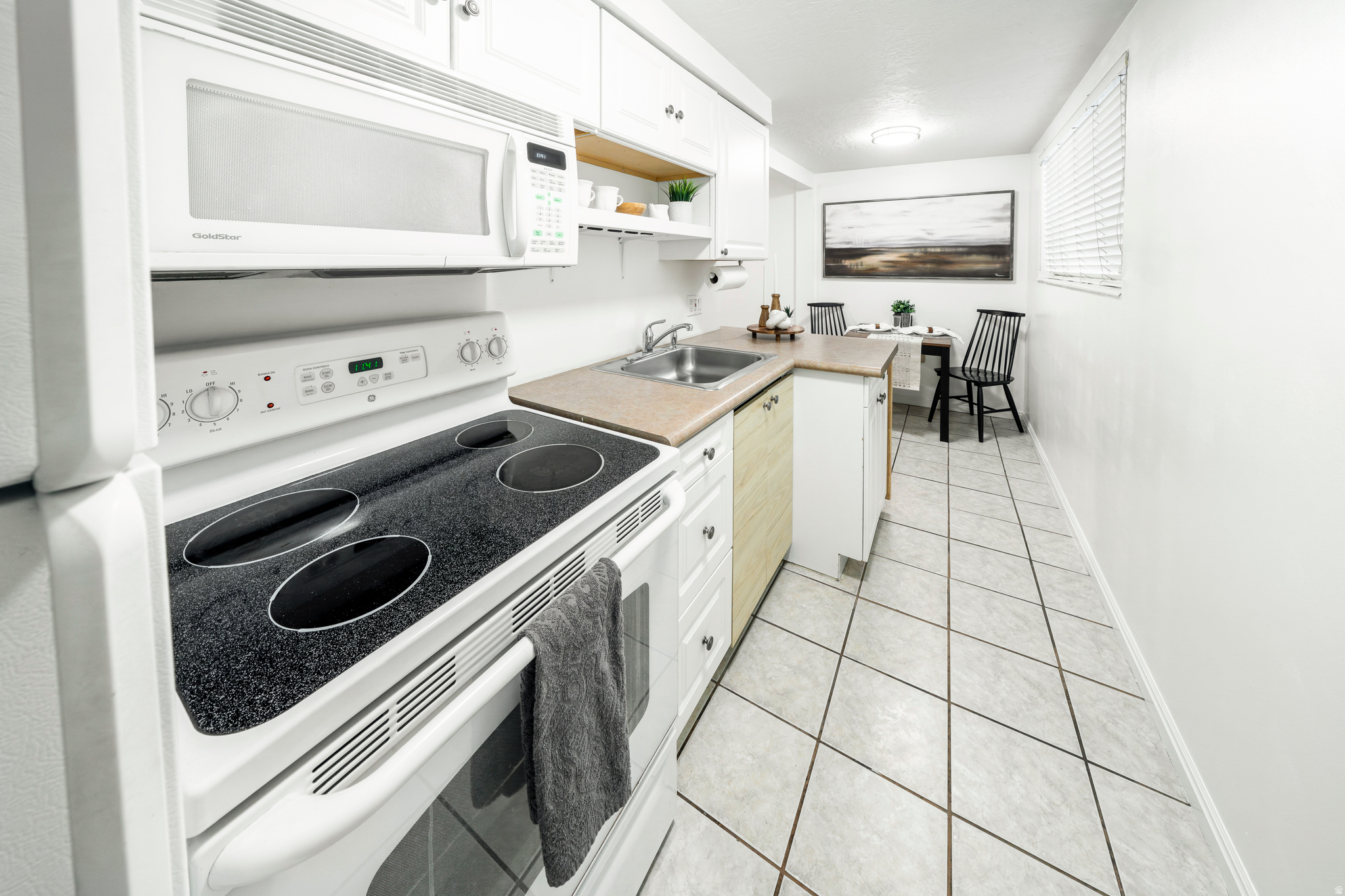 CENTRAL PARK CONDOMINIUMS - Residential
